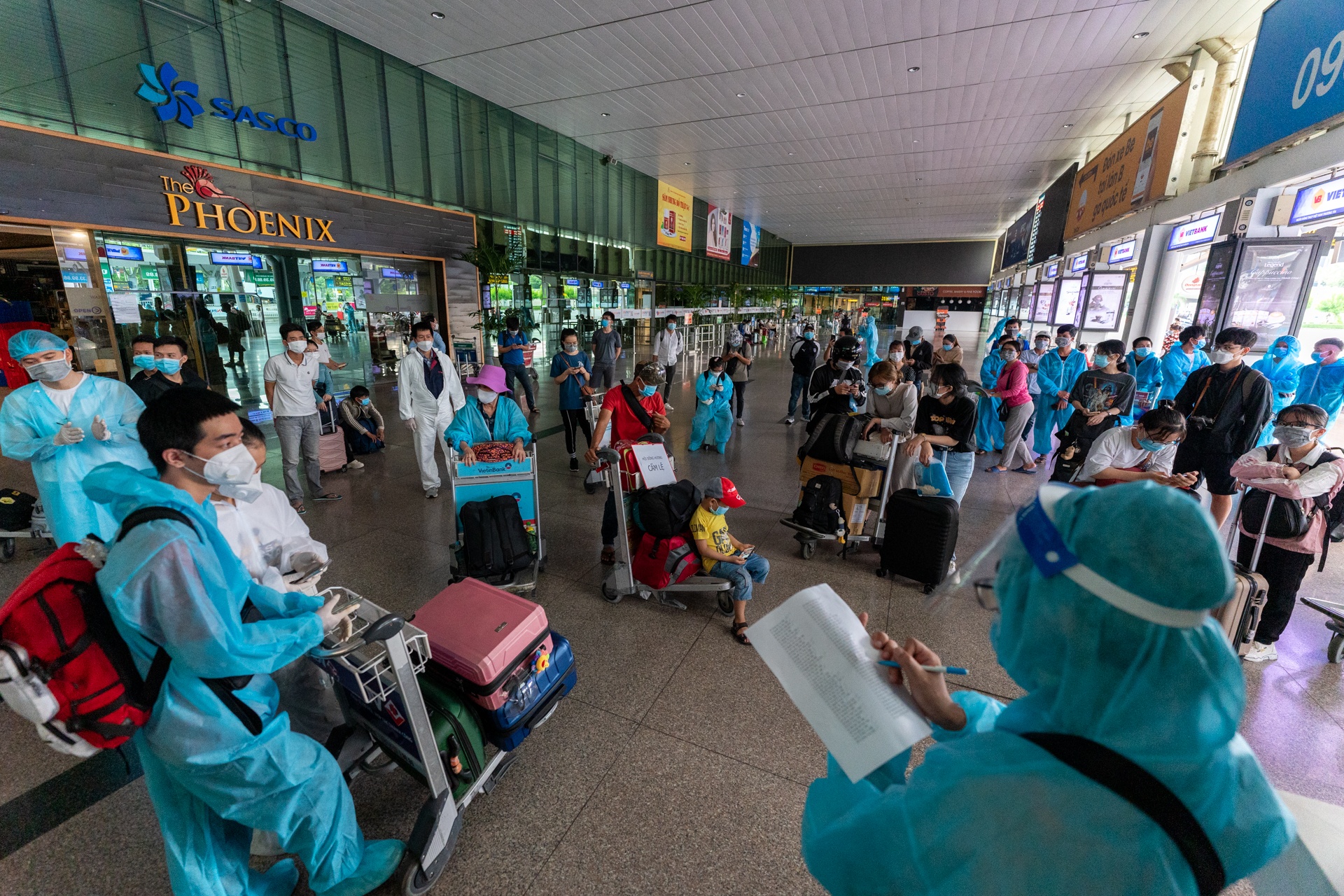 Dua nguoi dan ve que mien phi anh 1