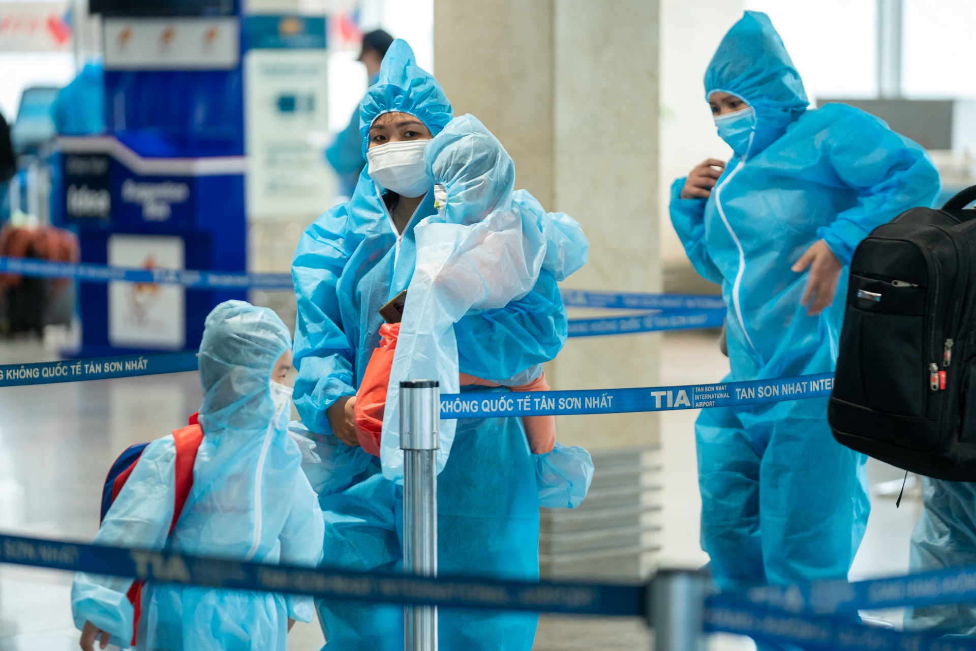 Dua nguoi dan ve que mien phi anh 10