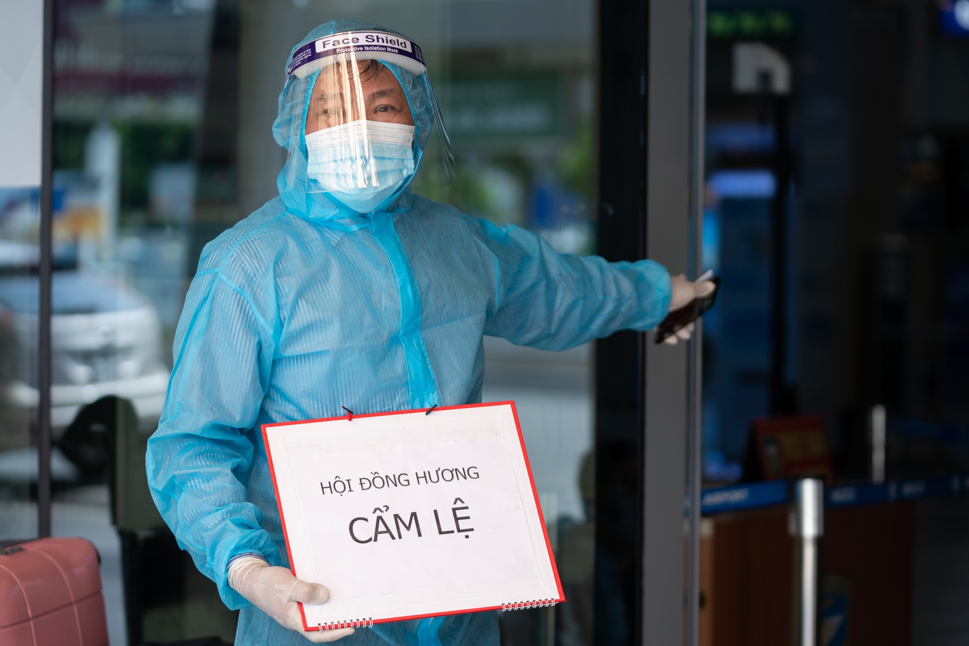 Dua nguoi dan ve que mien phi anh 2