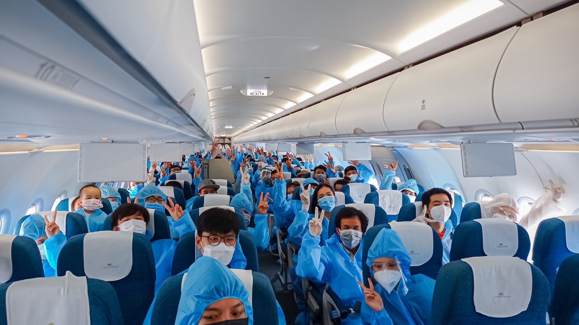 Dua nguoi dan ve que mien phi anh 11