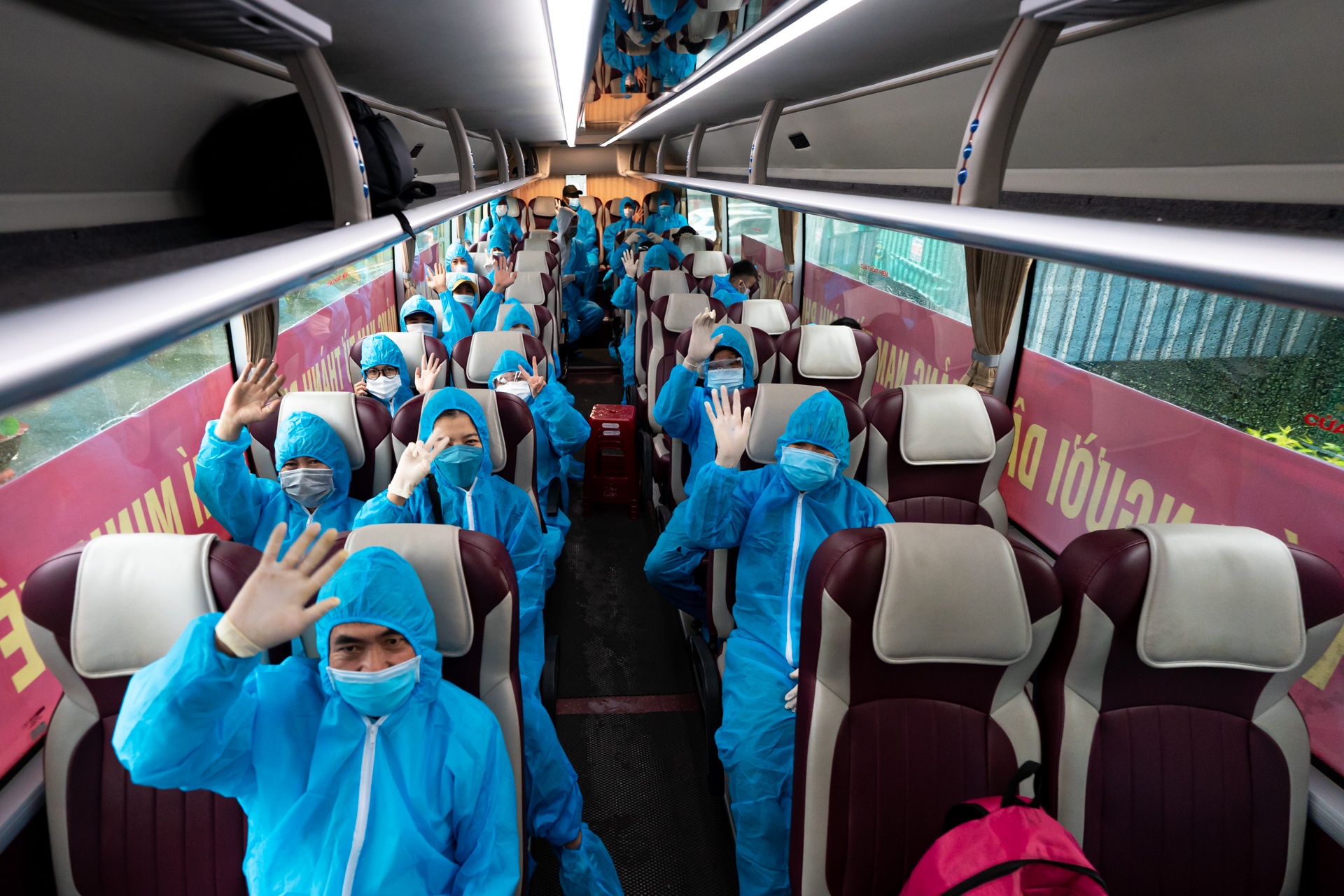 Dua nguoi dan ve que mien phi anh 12