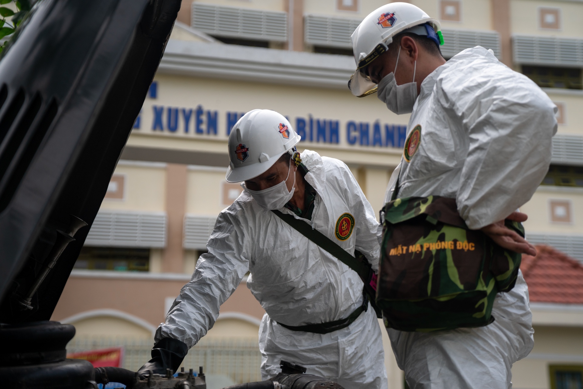 Phun khu khuan toan TP anh 5