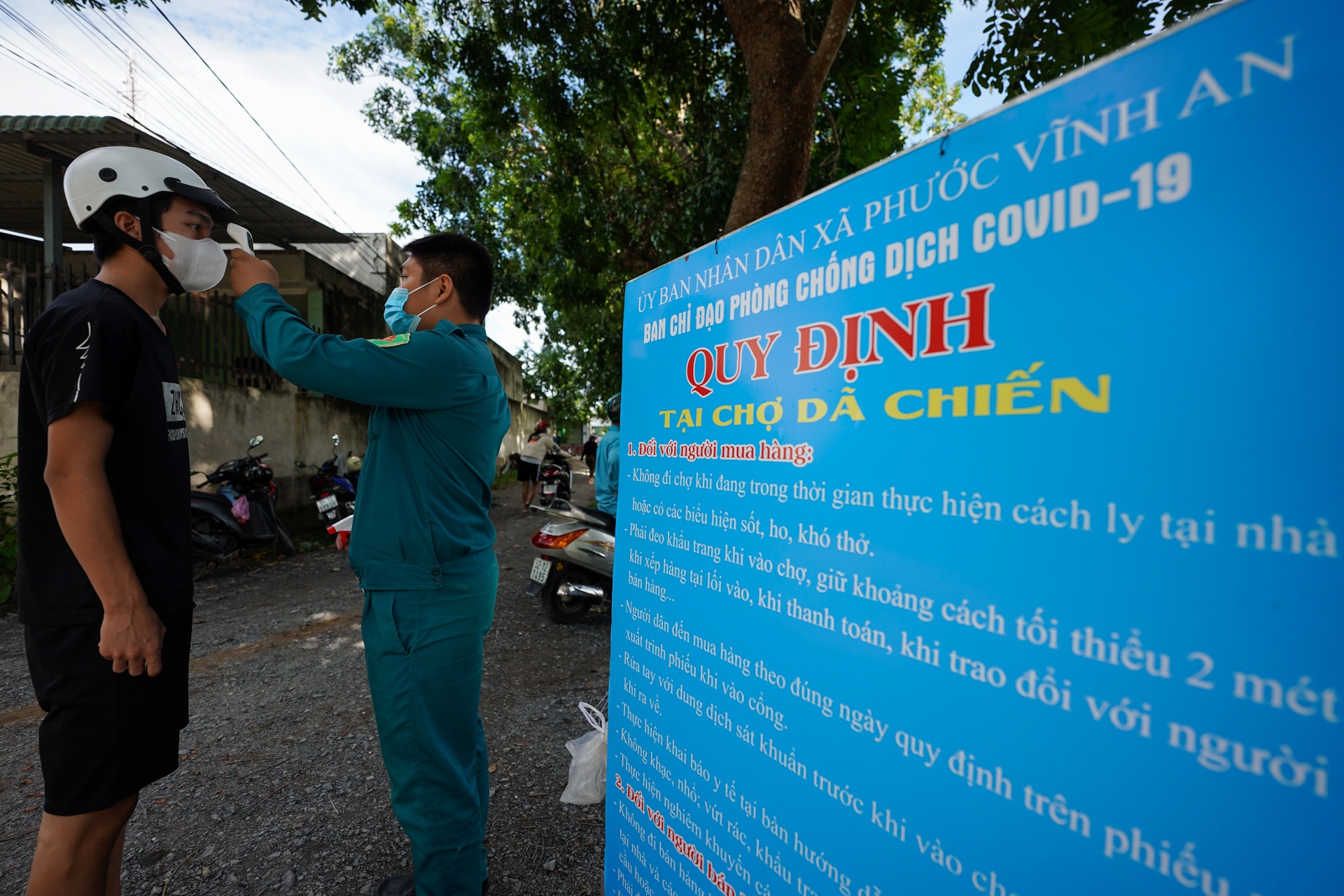 Bien san bong thanh cho da chien anh 3