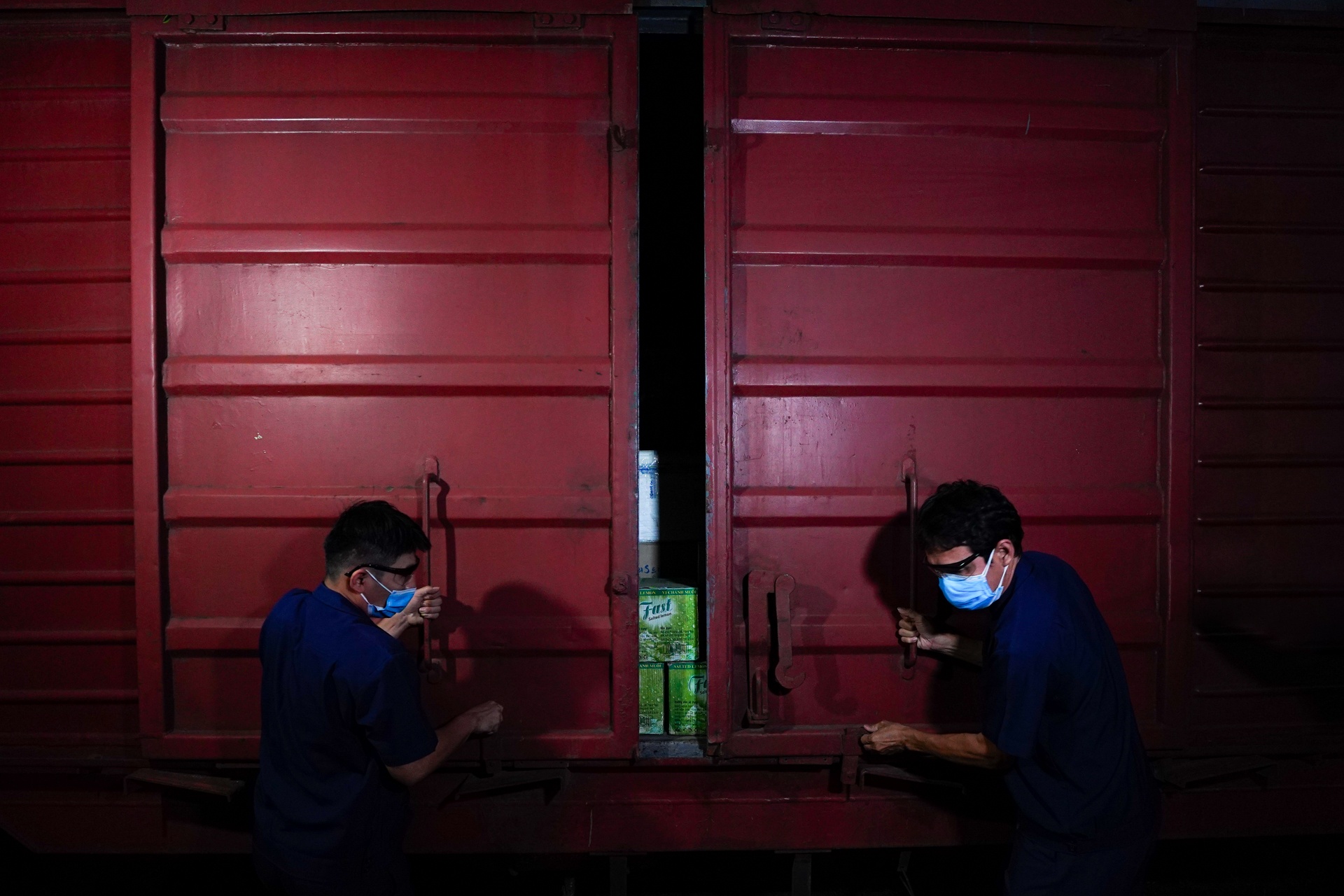 Thiet bi y te chi vien cho TP.HCM anh 2