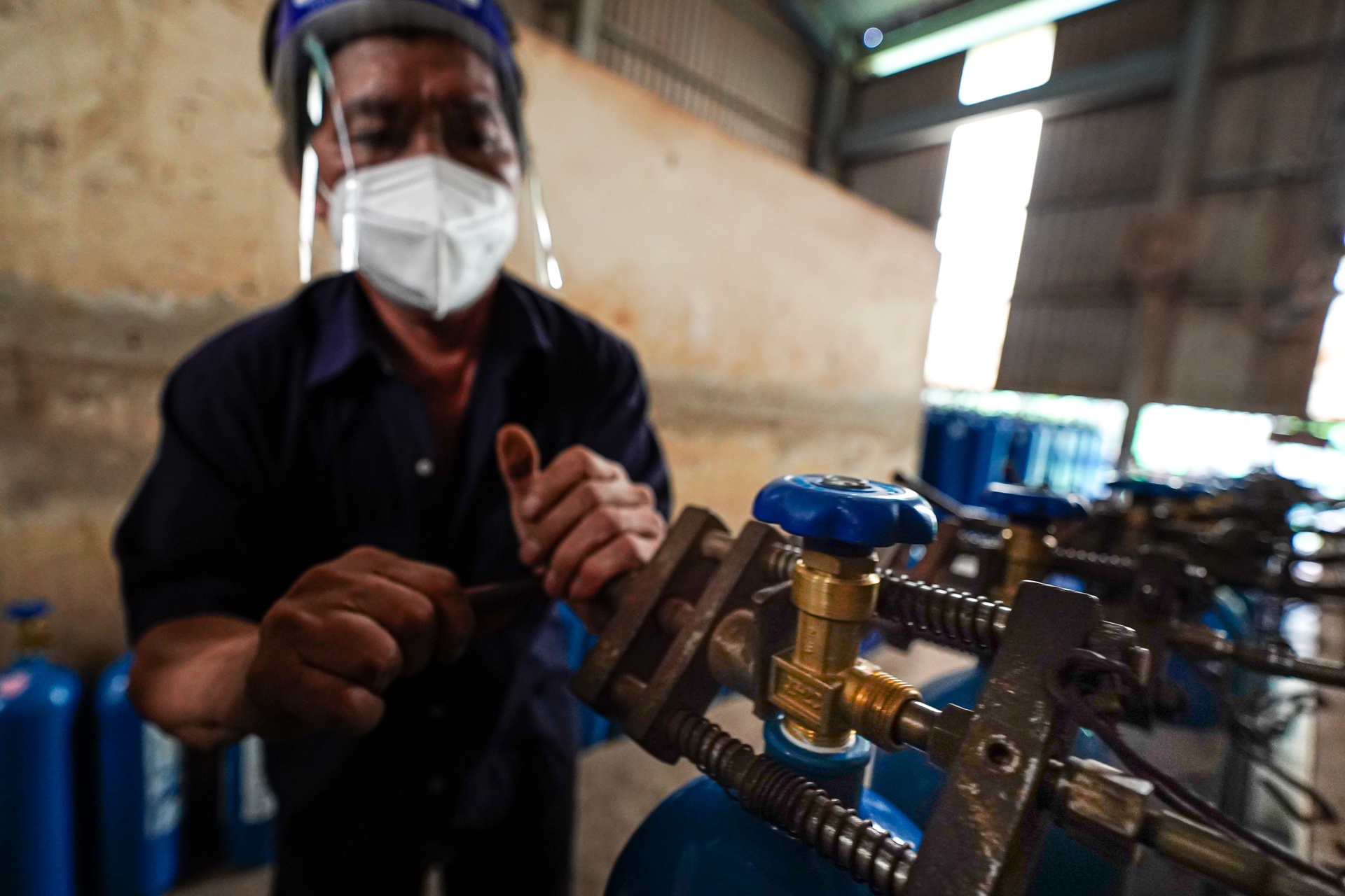 Bien nha may thep thanh tram bom oxy mien phi tai TP.HCM hinh anh