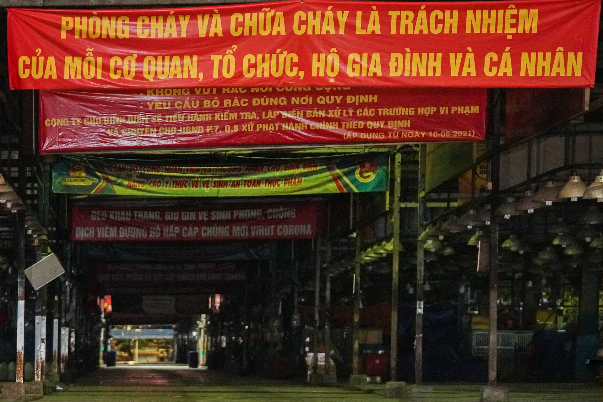 Diem trung chuyen hang hoa anh 12