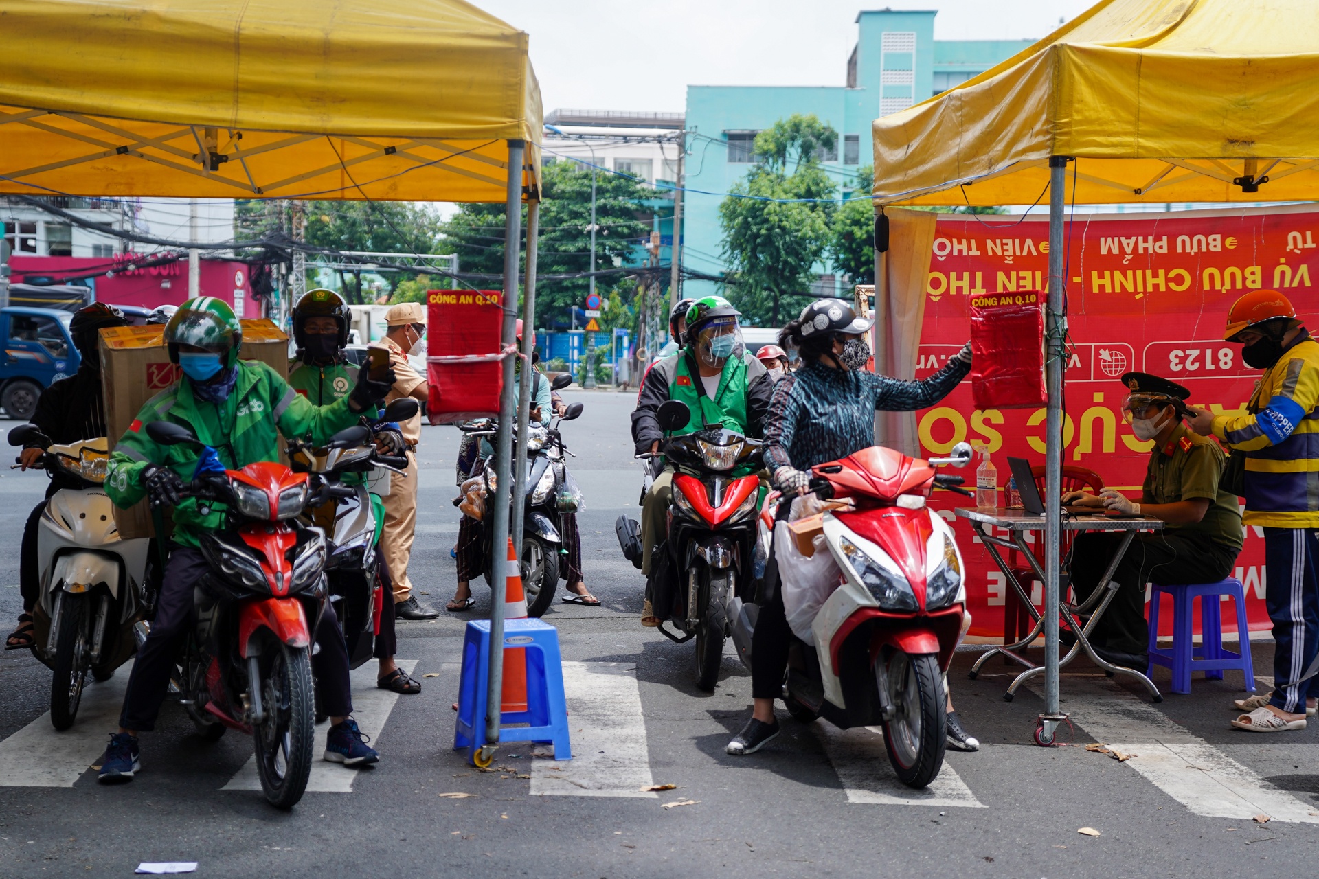 Giao hang lien quan tu 16/9 anh 3