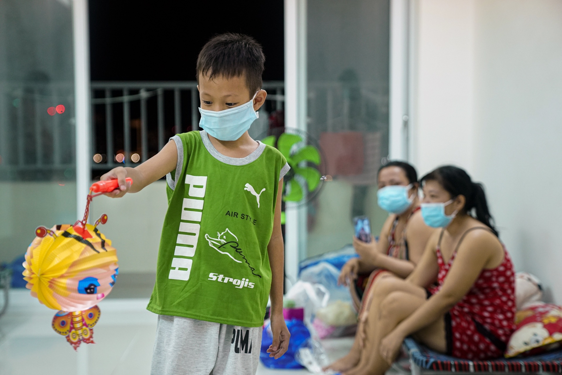 Tết trung thu của bệnh nhi nhiễm Covid-19 ảnh 4 Tet trung thu cua benh nhi nhiem Covid-19 anh 4