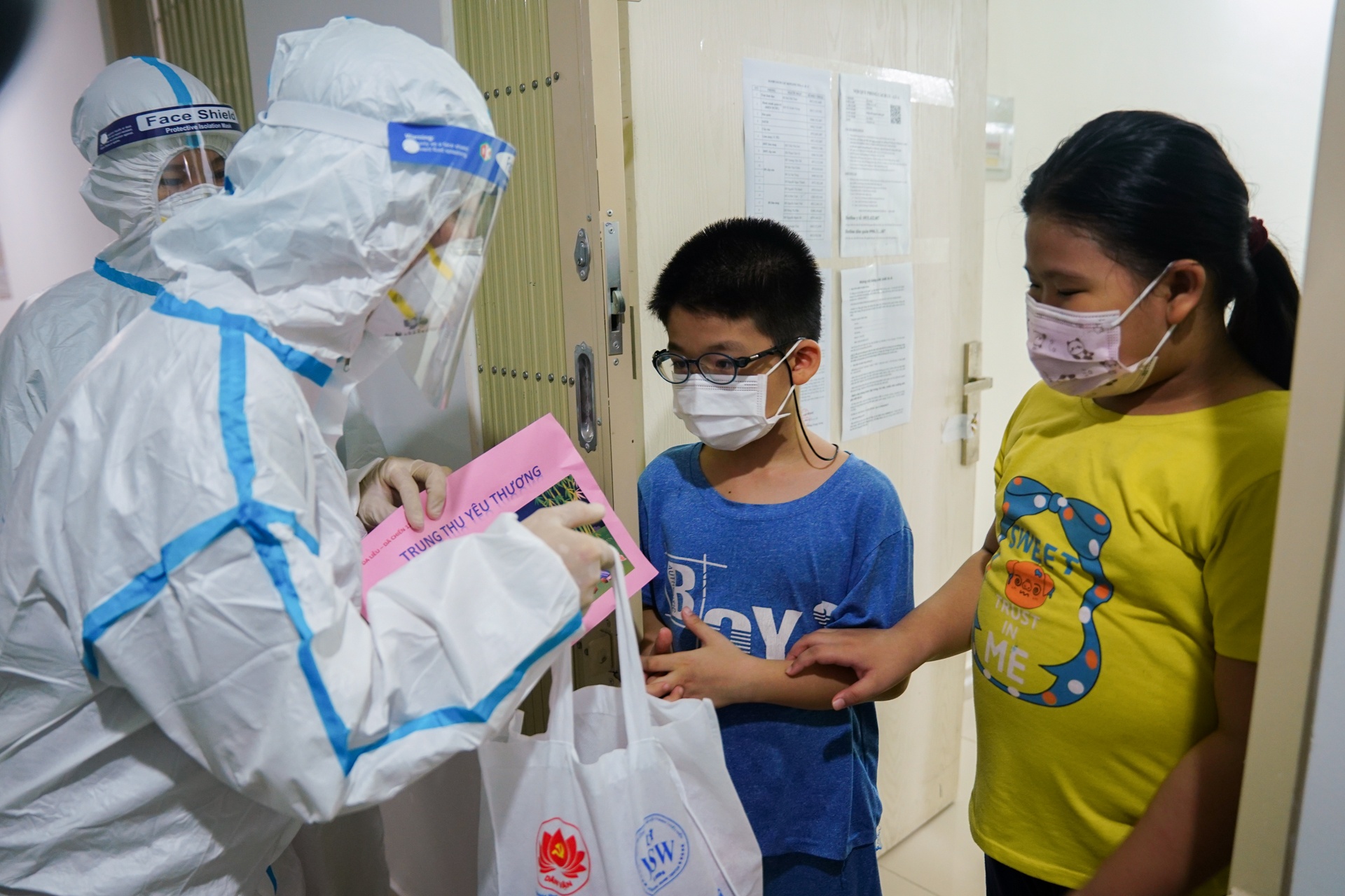 tiem vaccine Covid-19 cho tre em anh 2