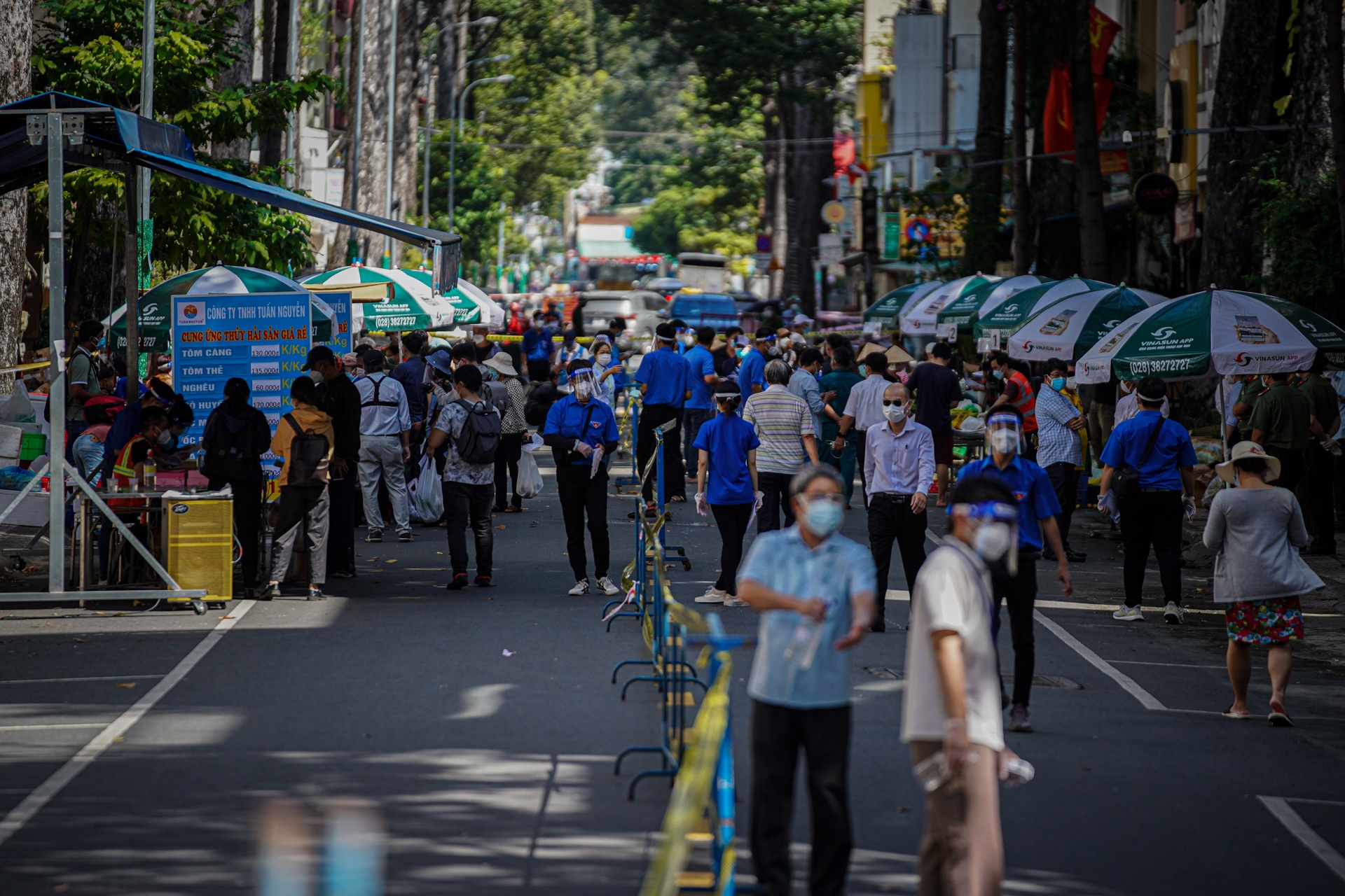 Cho Luu dong phuc vu Vung xanh anh 2