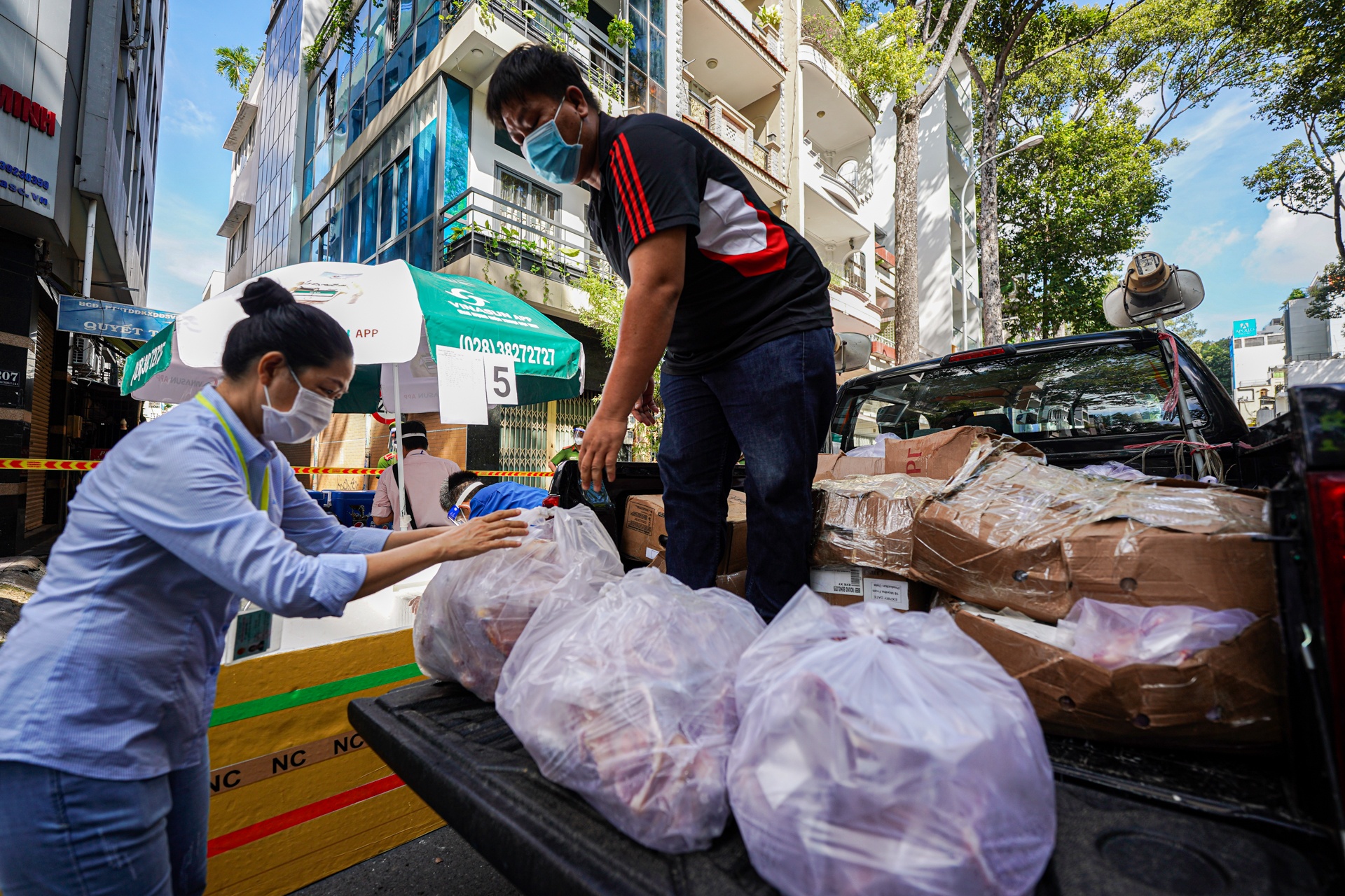 Cho Luu dong phuc vu Vung xanh anh 3