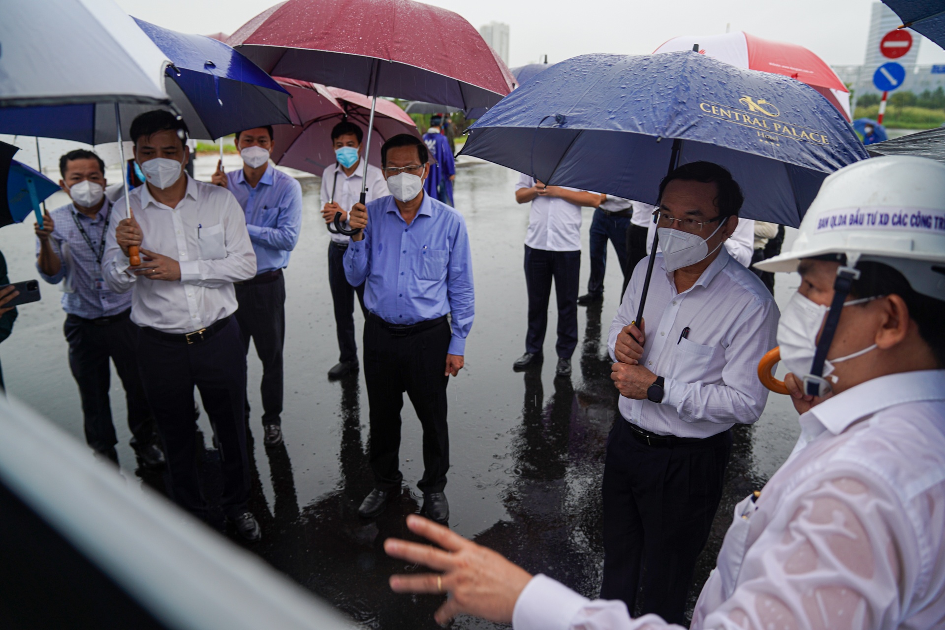 Bi Thu Nguyen Van Nen anh 7