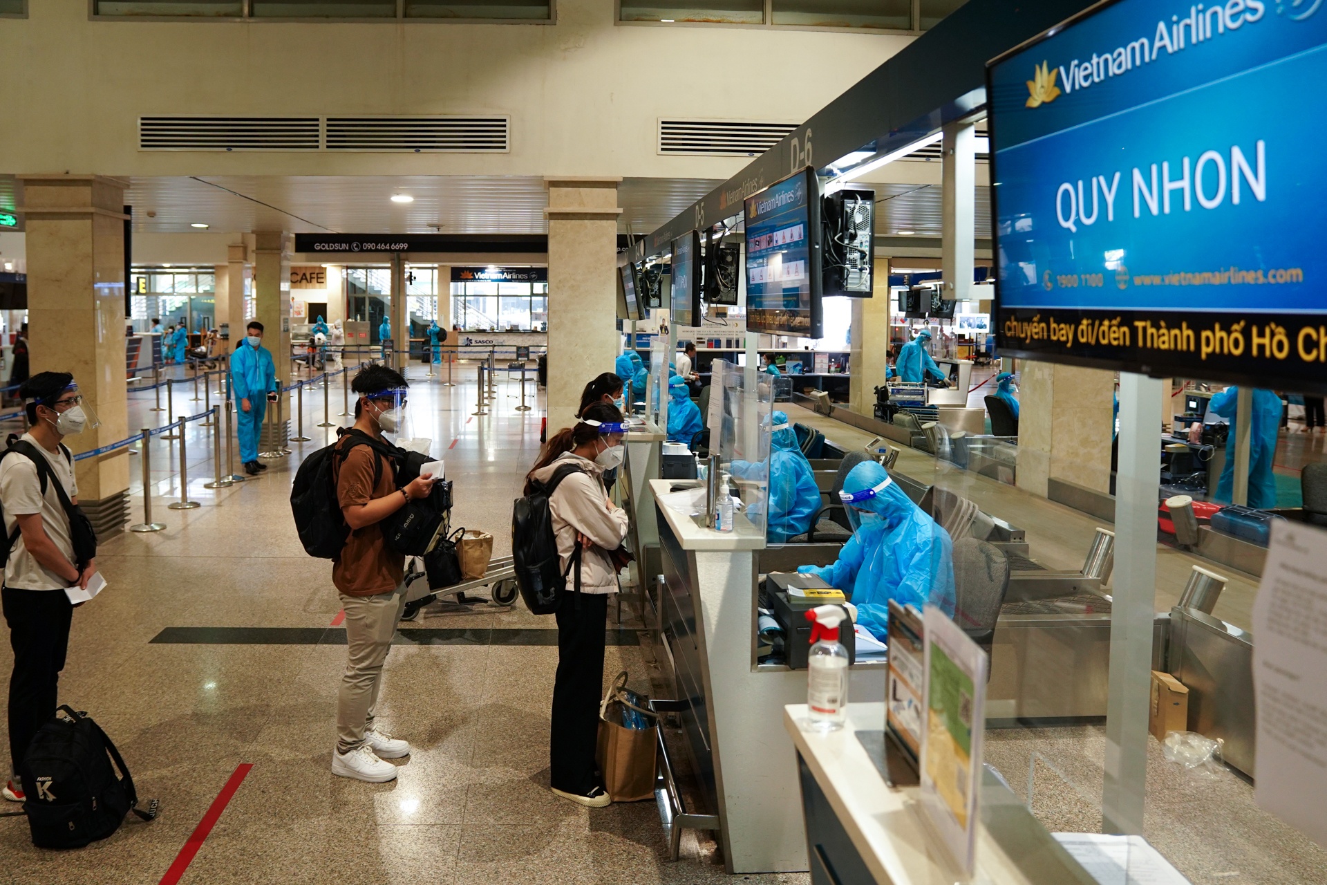 Chuyen bay thuong mai dau tien anh 3