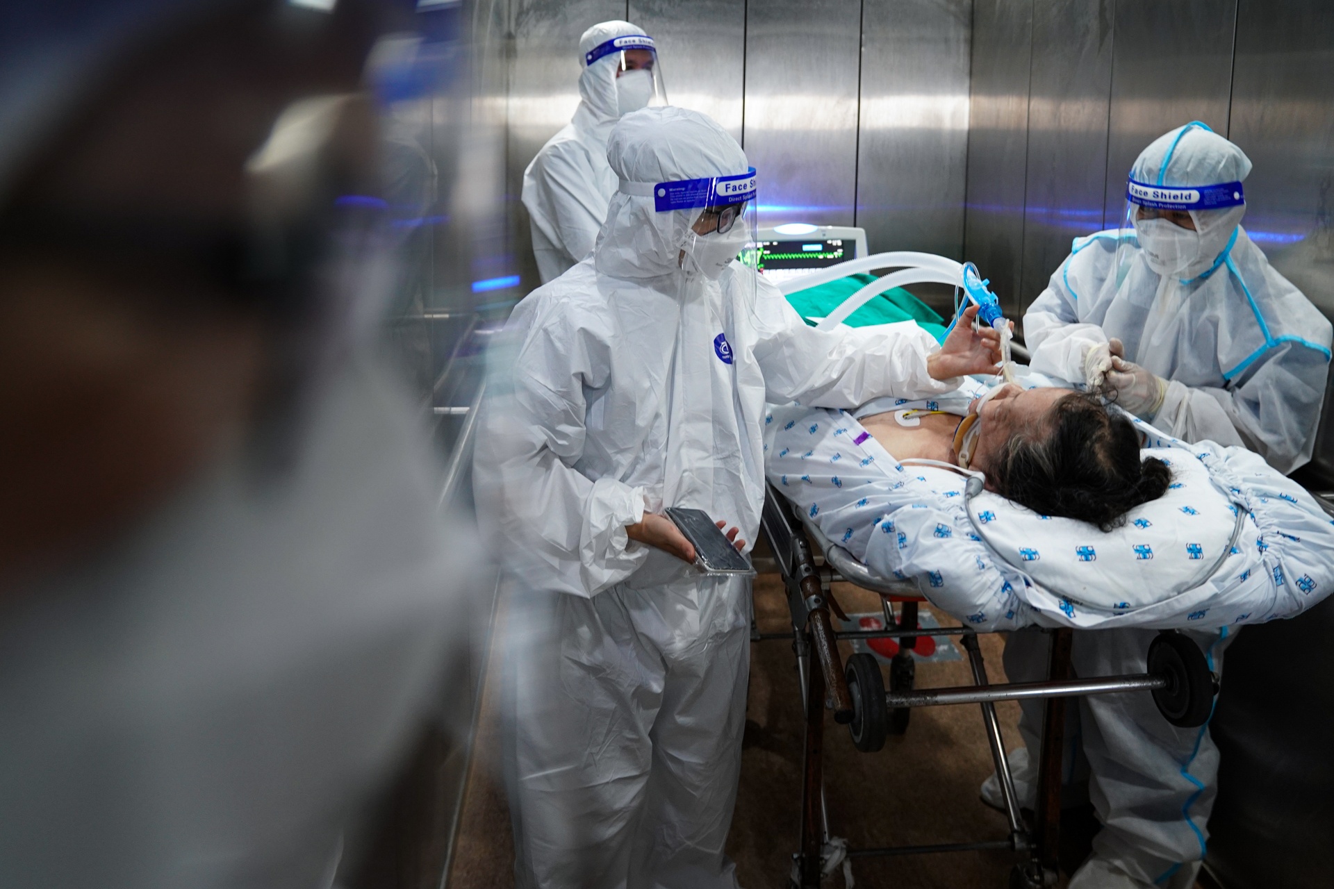 Chuyen benh nhan ve ICU anh 5