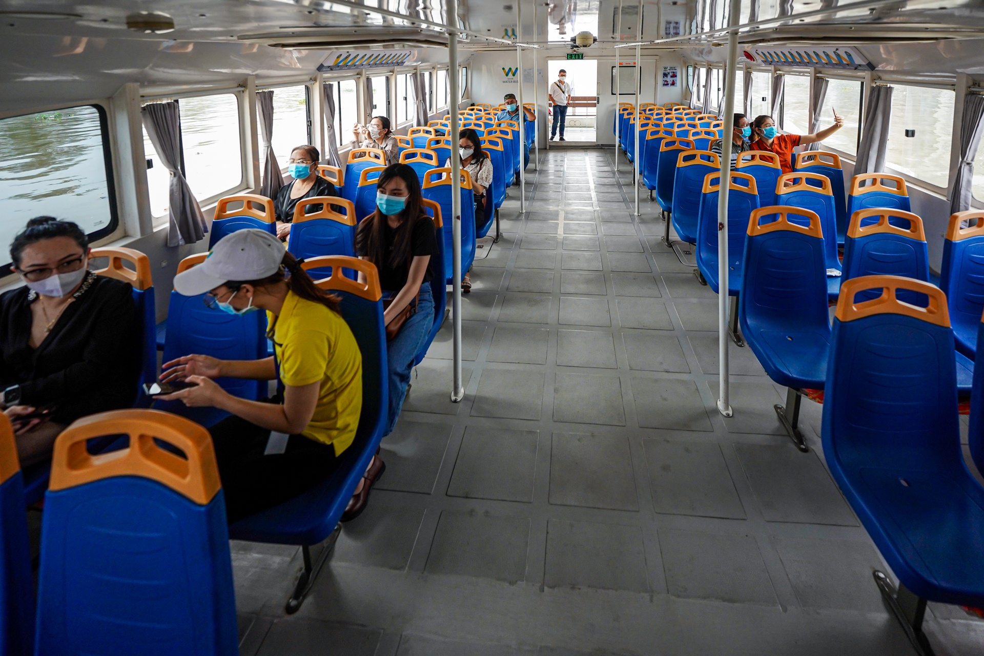 Bus duong thuy mo lai anh 5