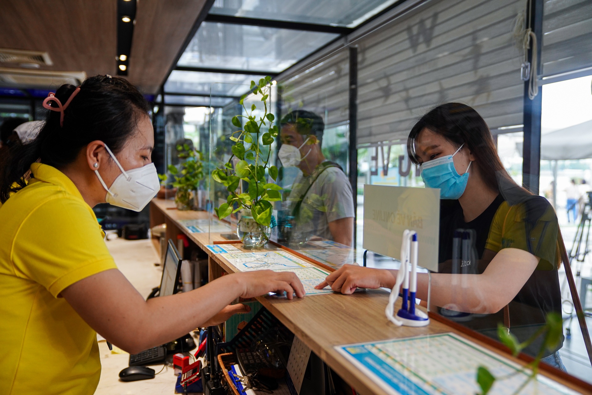 Bus duong thuy mo lai anh 2