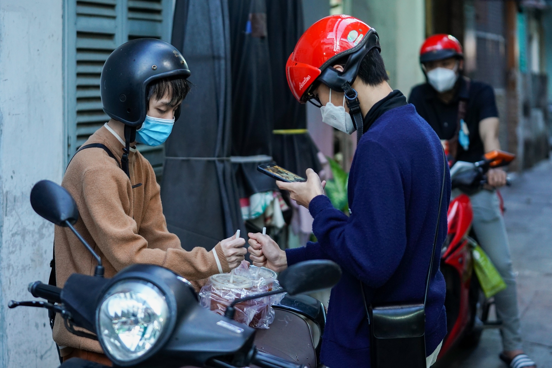 Cho hoa Ho Thi Ky mo lai anh 8