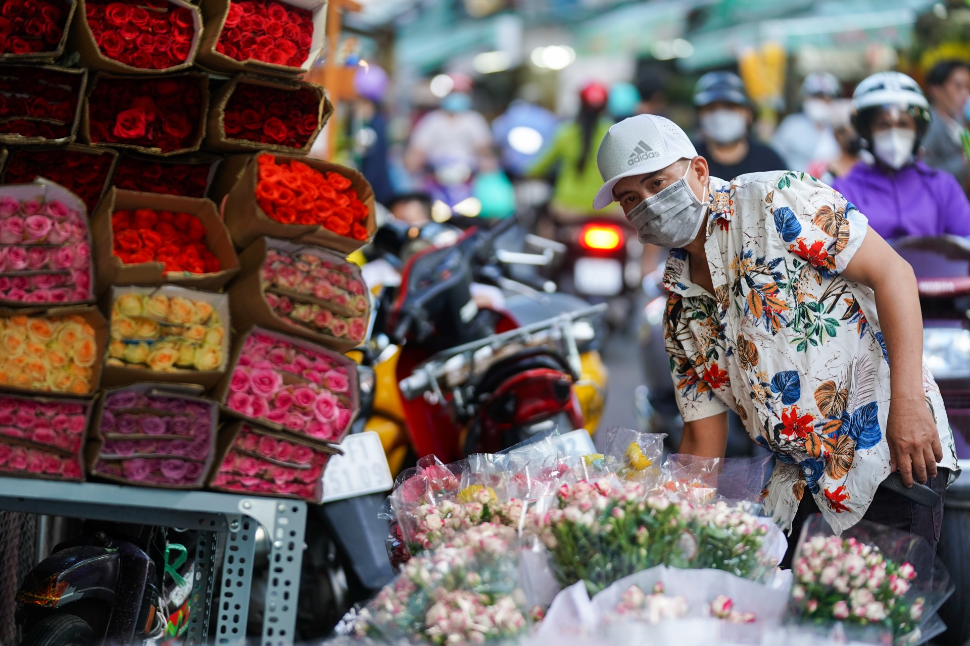 Cho hoa Ho Thi Ky mo lai anh 12