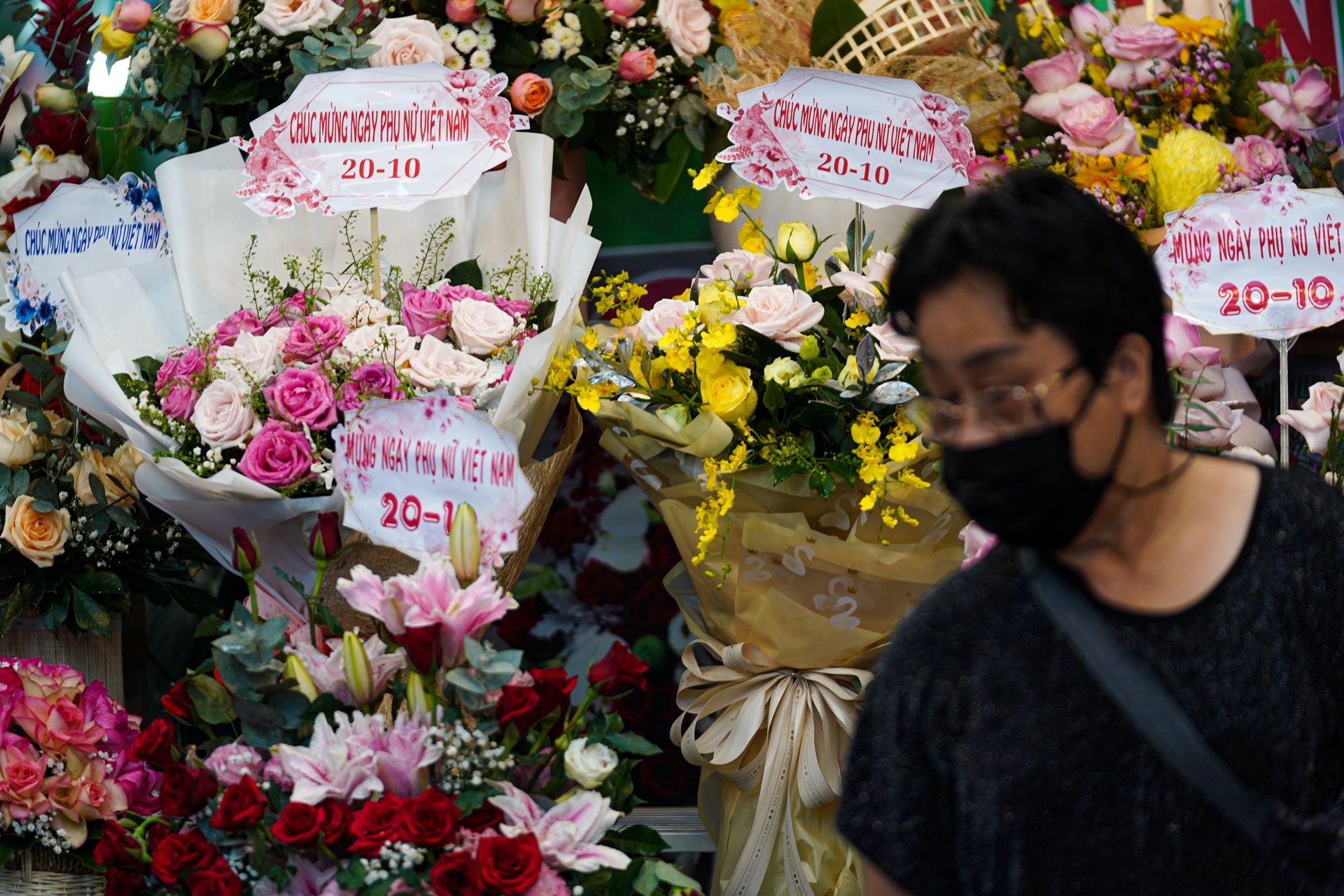 Cho hoa Ho Thi Ky mo lai anh 11