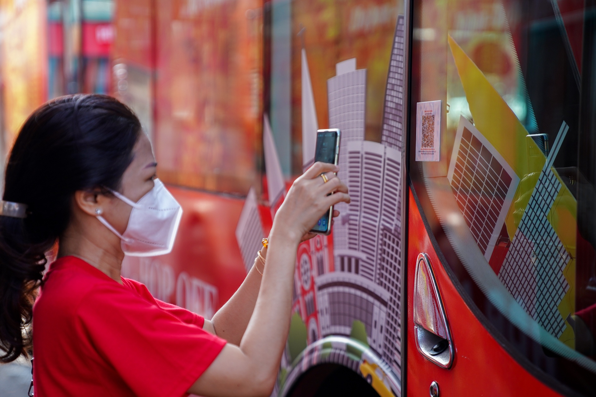 Xe buyt hai tang hoat dong tro lai anh 2