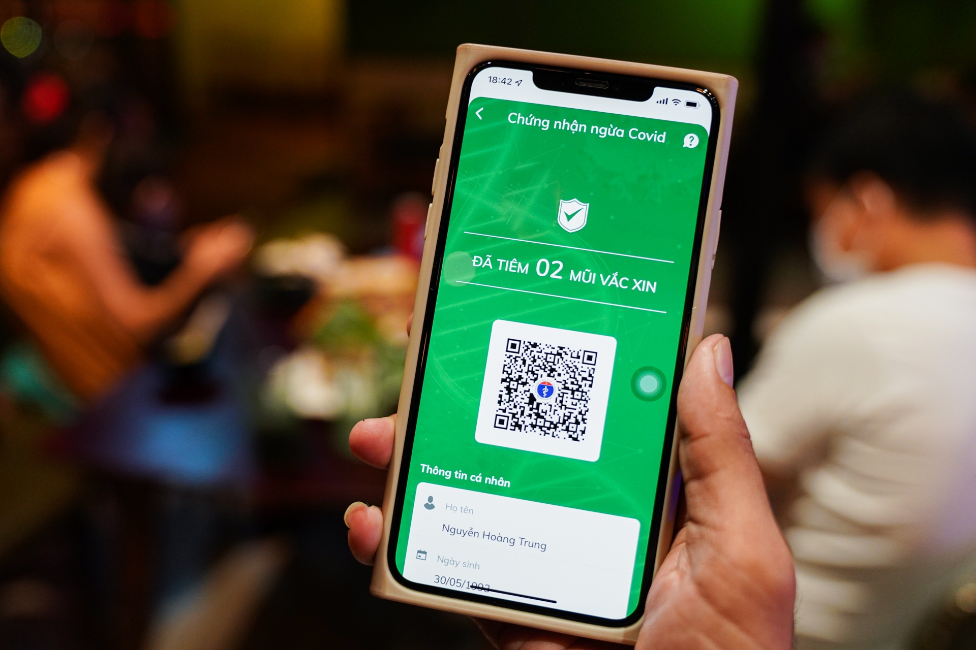 Quan nhau dong nghit khach anh 7