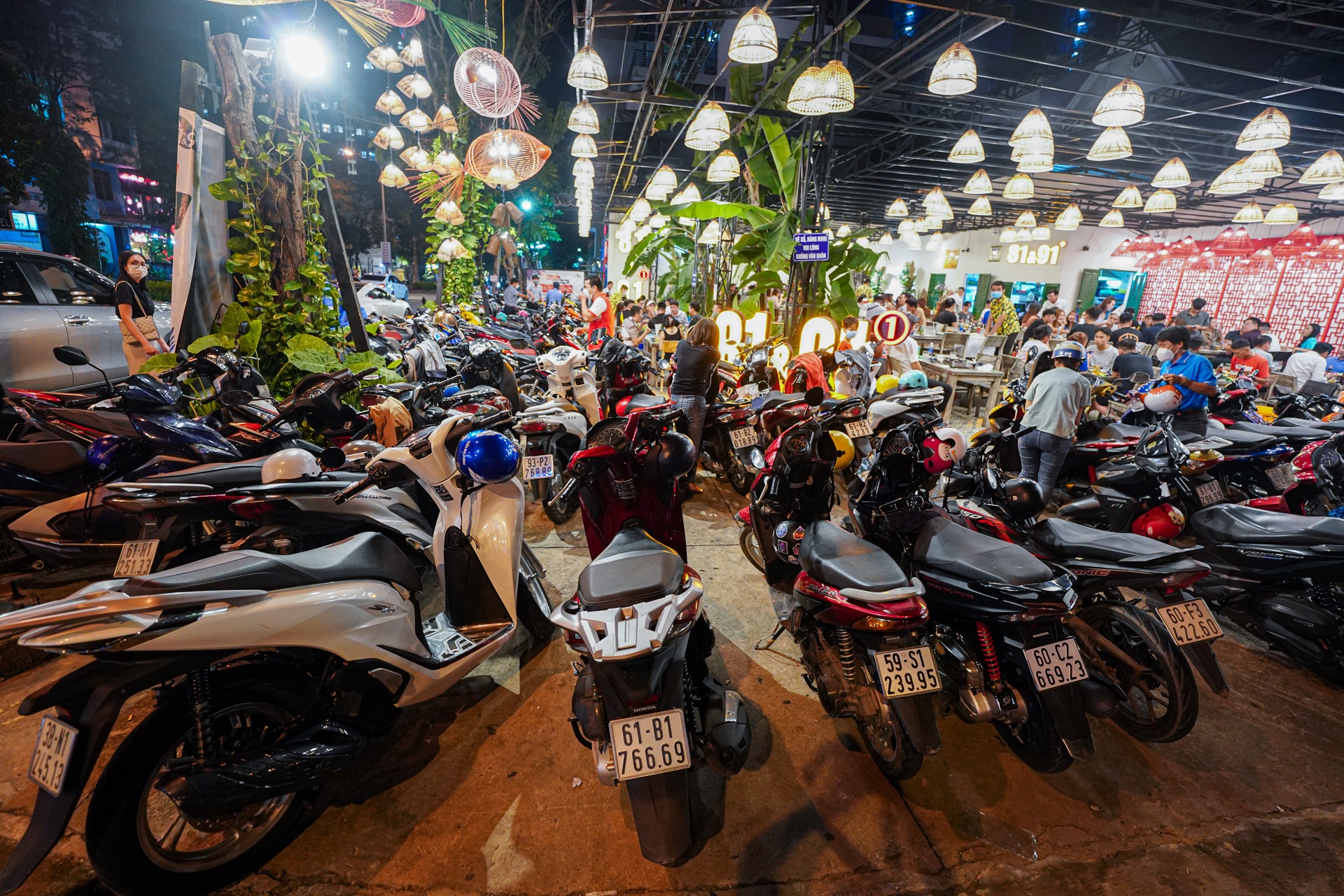 Quan nhau dong nghit khach anh 10