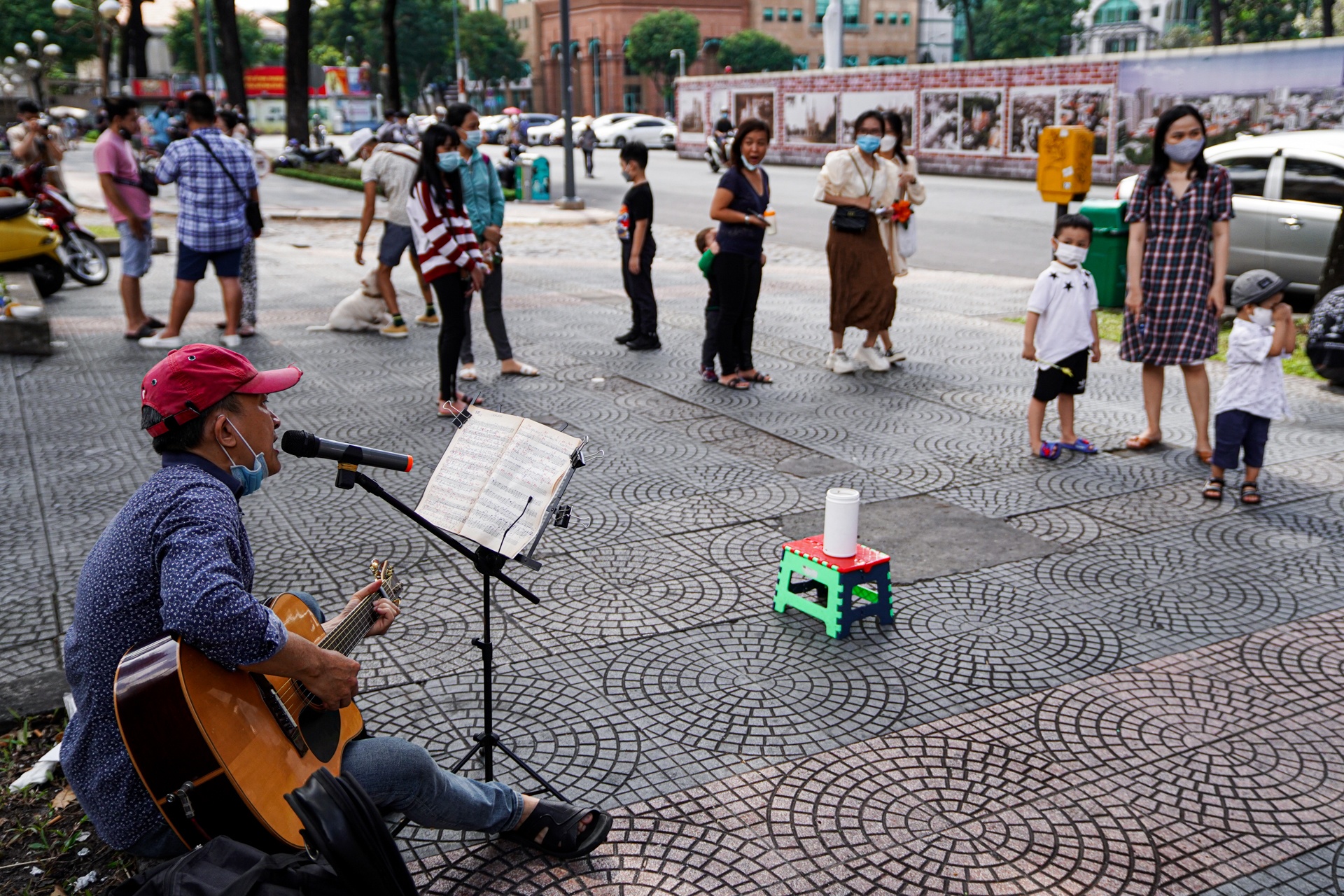 Trung tam TP.HCM ngay cuoi tuan anh 8