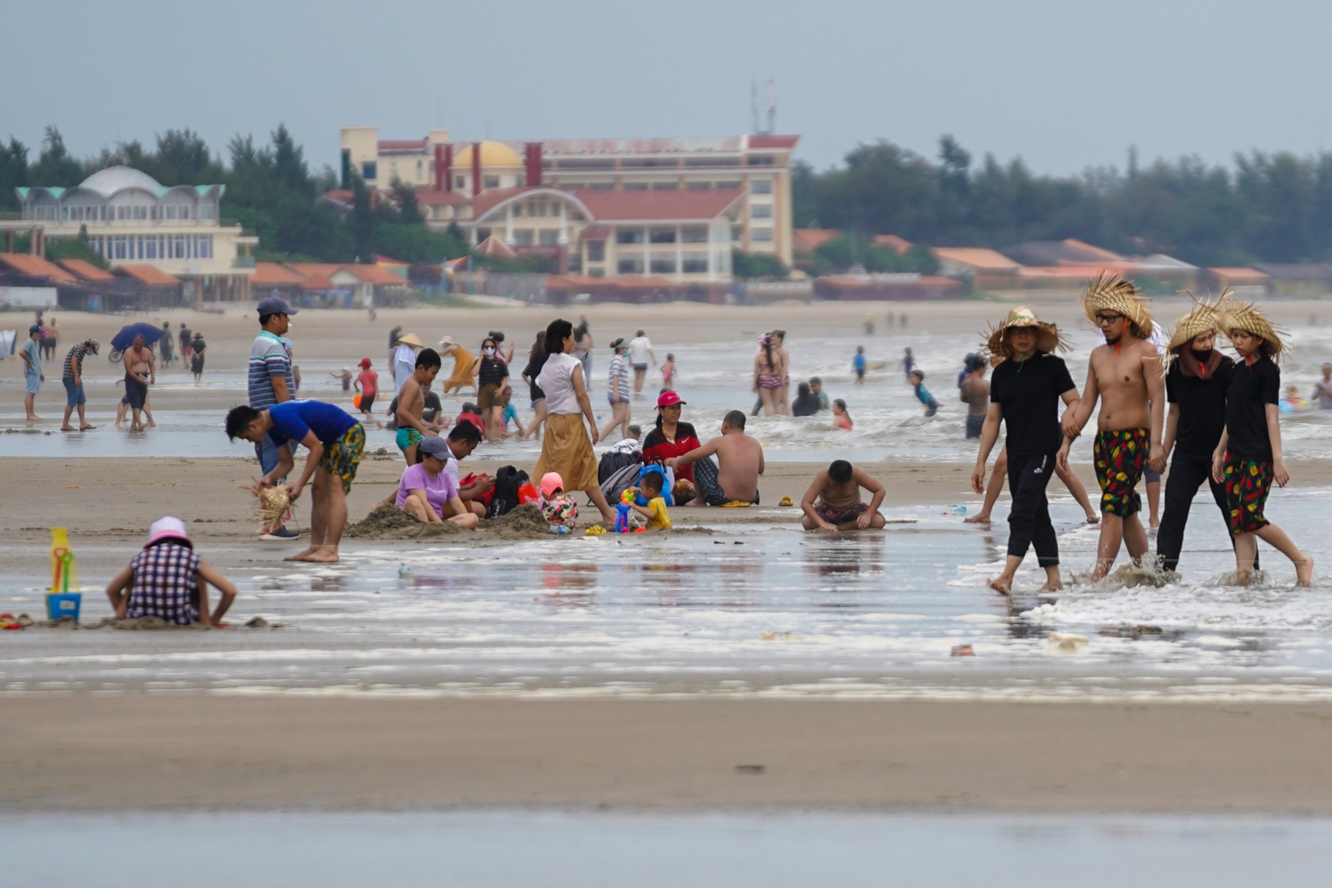 Vung Tau vang ve cuoi tuan anh 9
