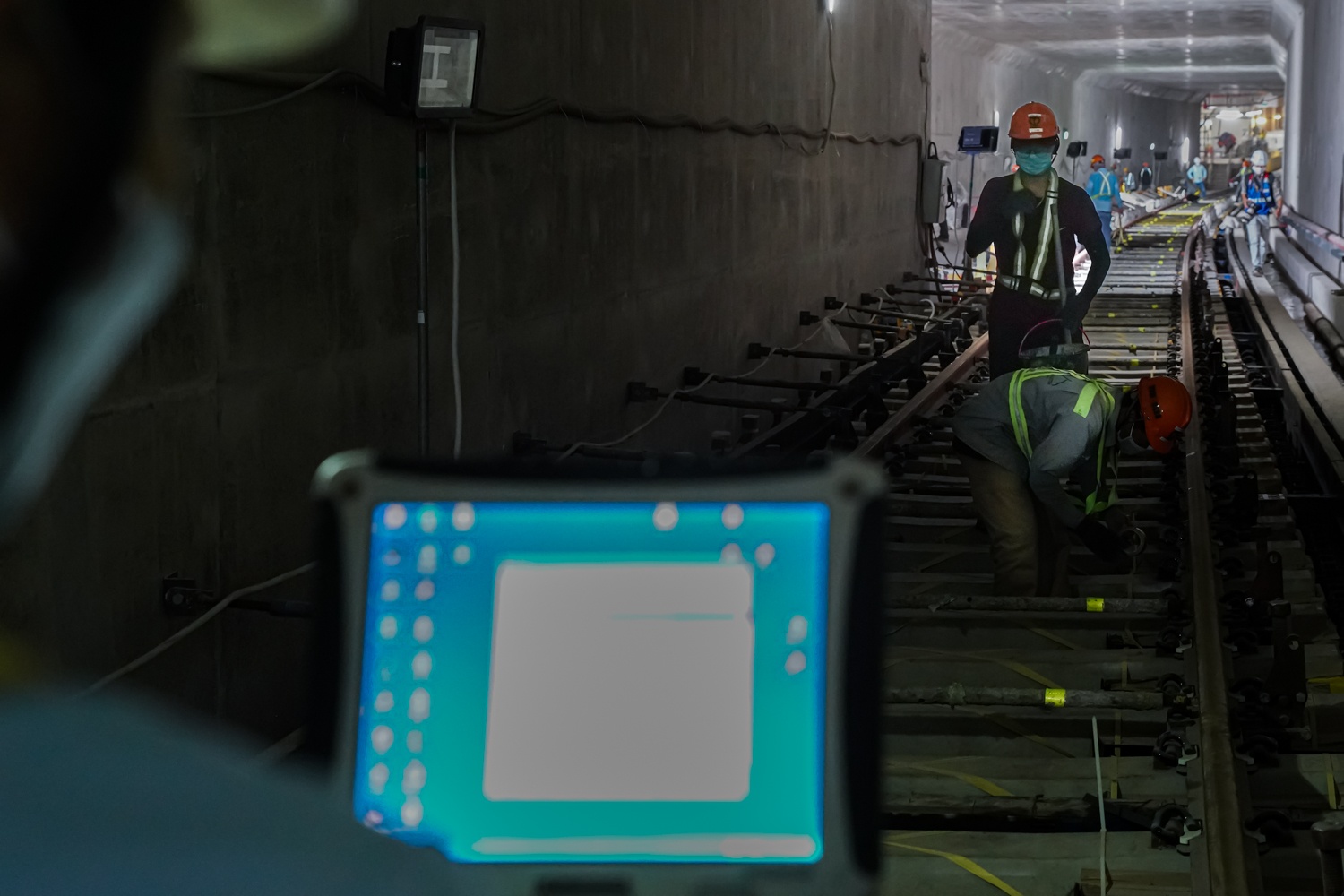 Metro sap hoan thanh anh 6