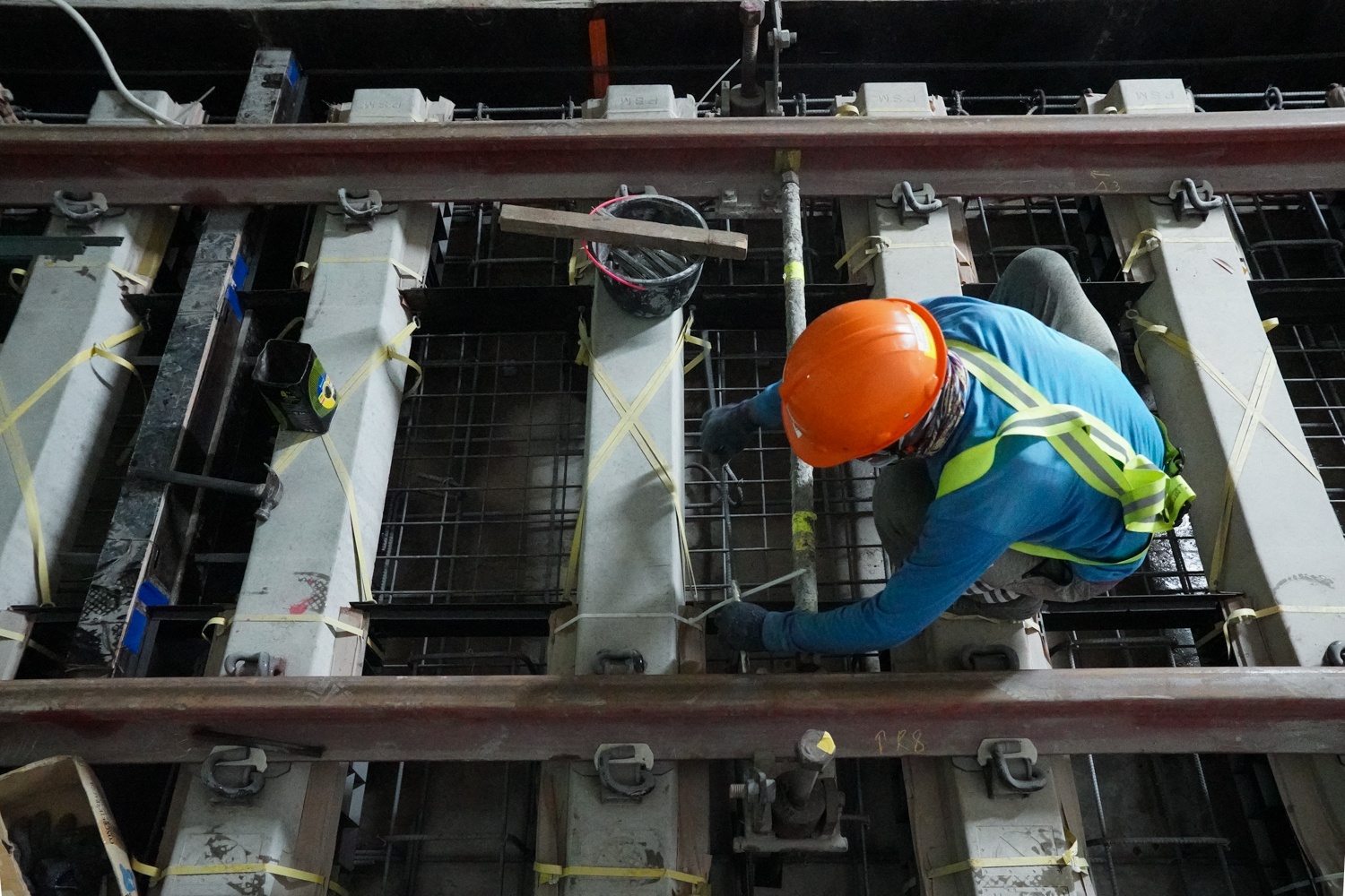 Metro sap hoan thanh anh 7