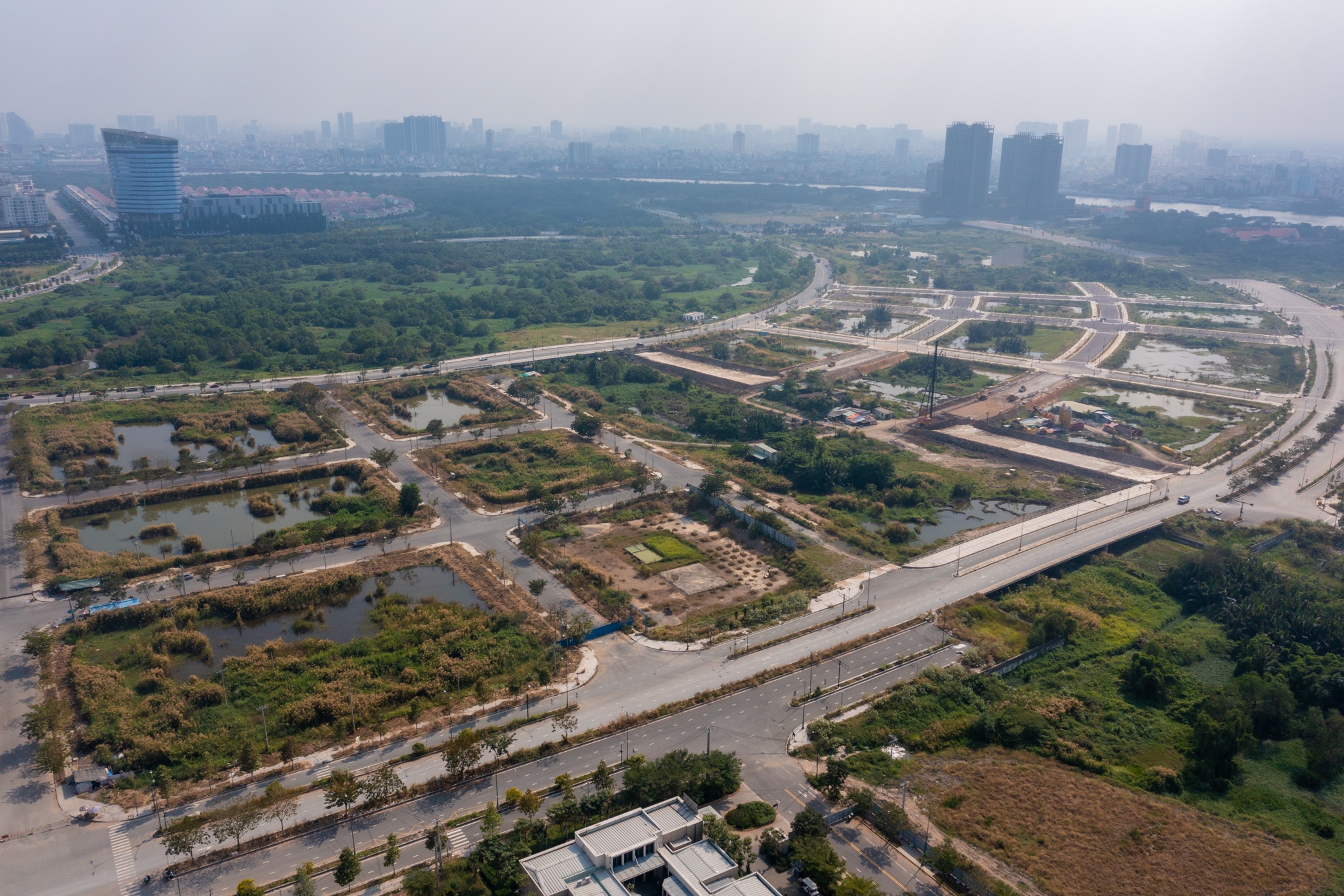 gia dat Thu Thiem anh 2