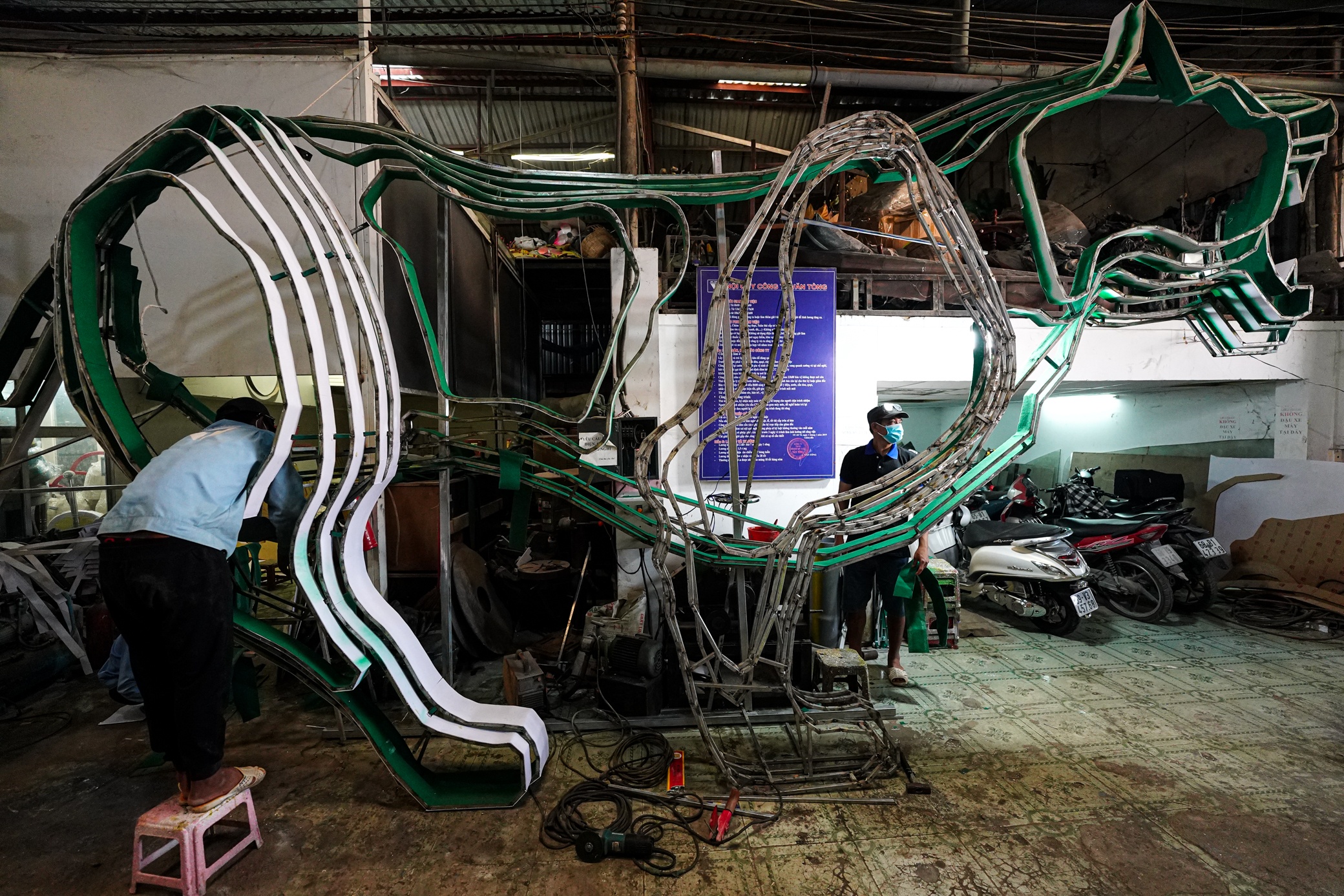 Linh vat nam Nham Dan anh 2