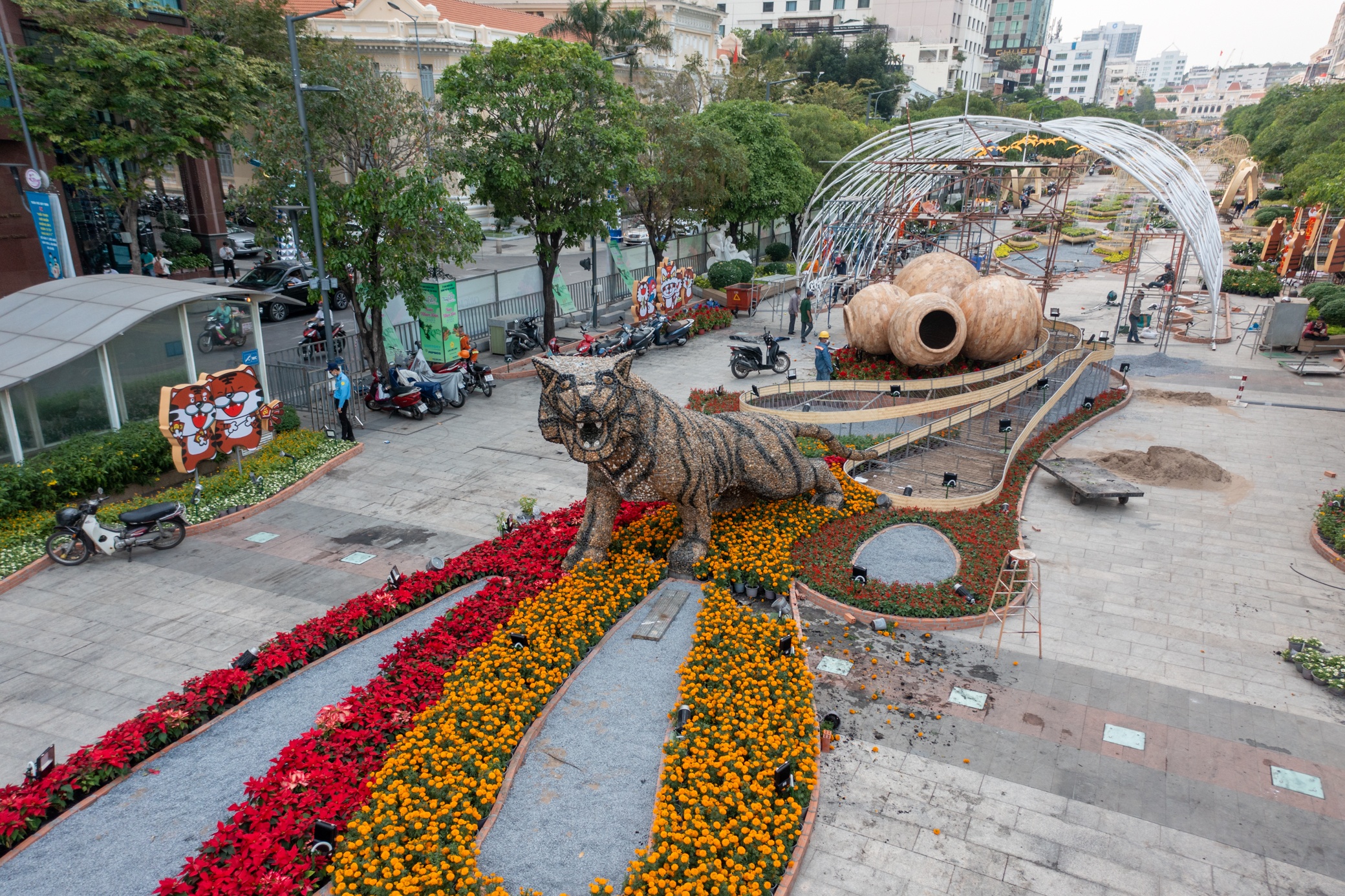 Duong hoa Nguyen Hue 2022 anh 6