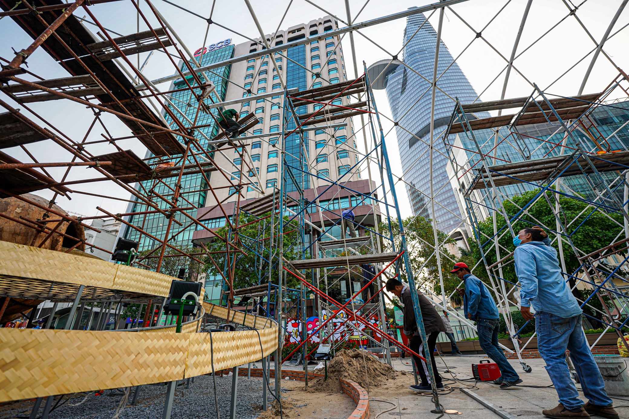 Duong hoa Nguyen Hue 2022 anh 11