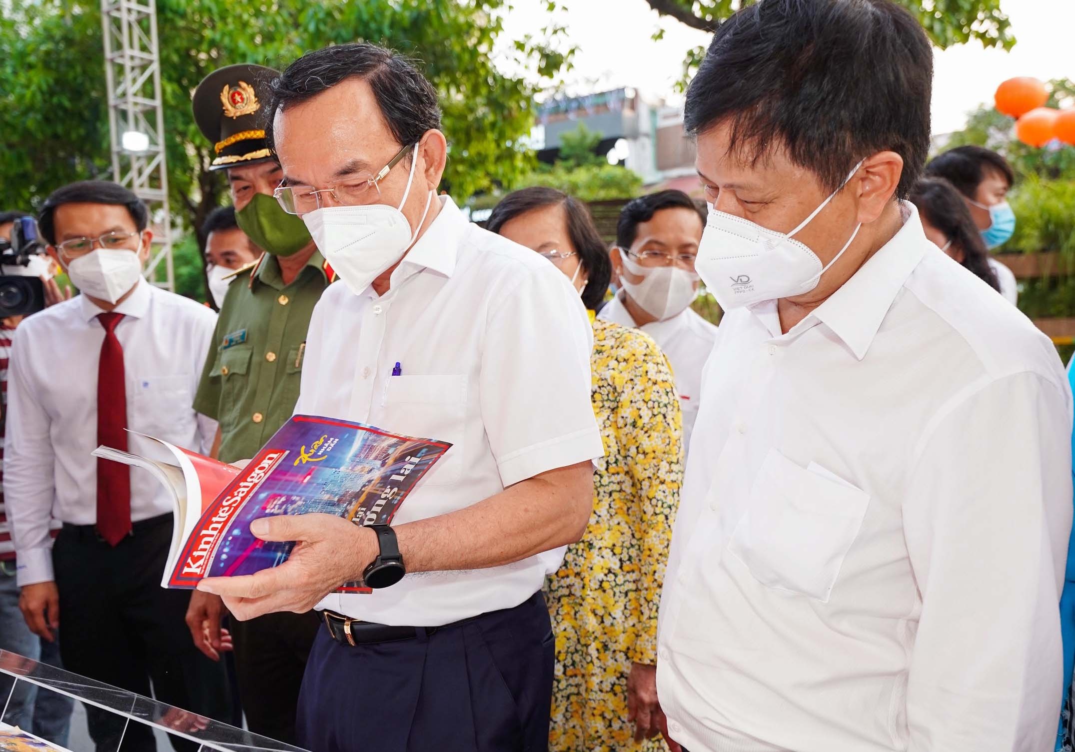 Khai mac le hoi duong sach Tet Nham Dan 2022 hinh anh