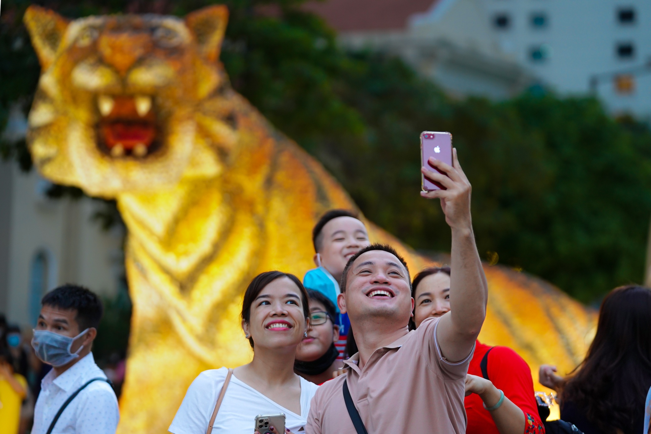 duong hoa ngay 28 tet anh 6