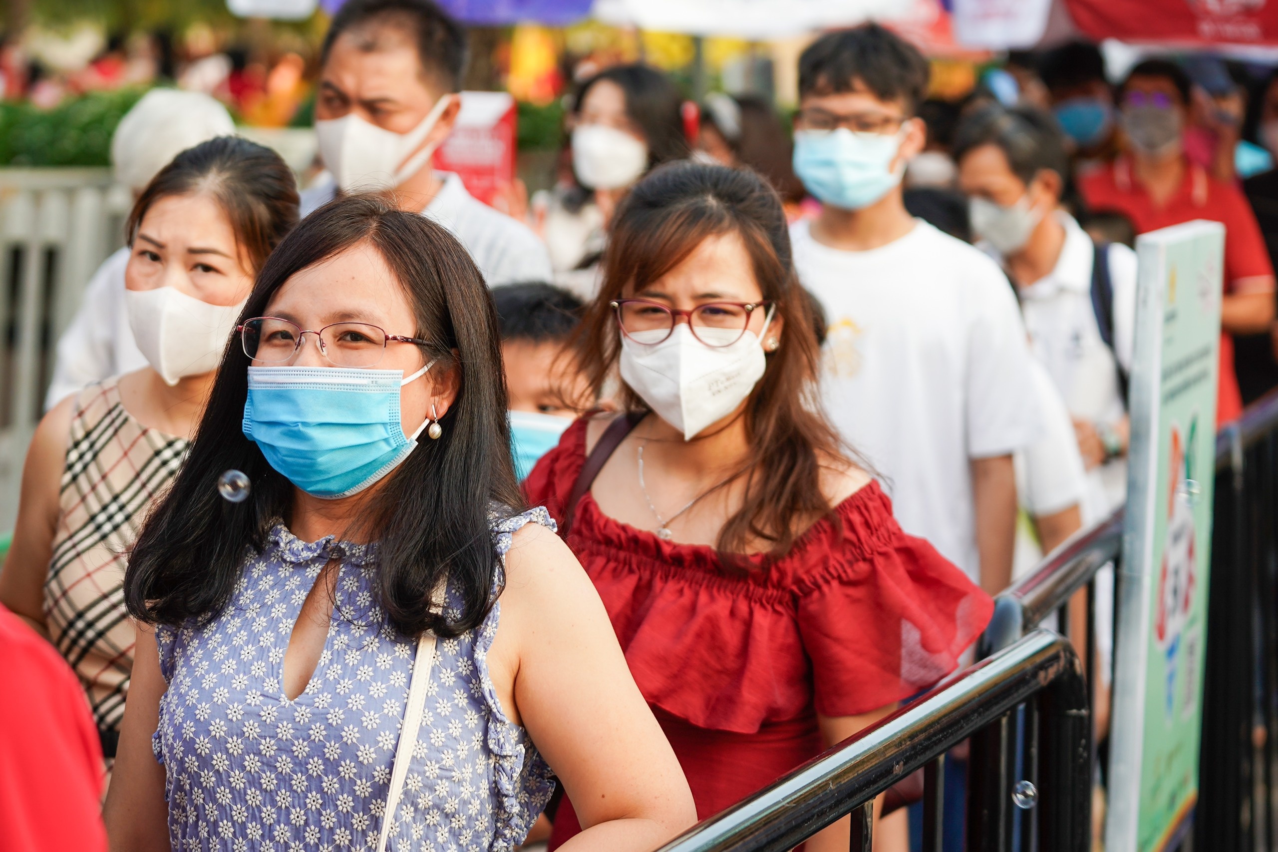 Trung tam TP.HCM cuoi nam Tan Suu anh 10