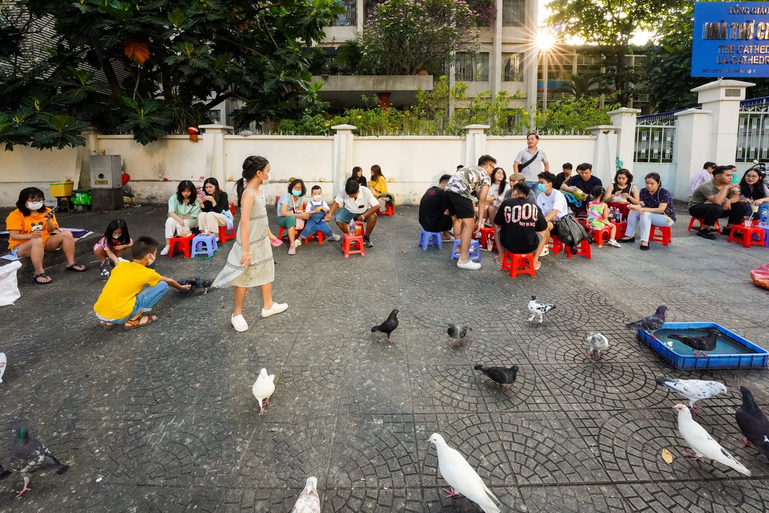 Trung tam TP.HCM cuoi nam Tan Suu anh 6