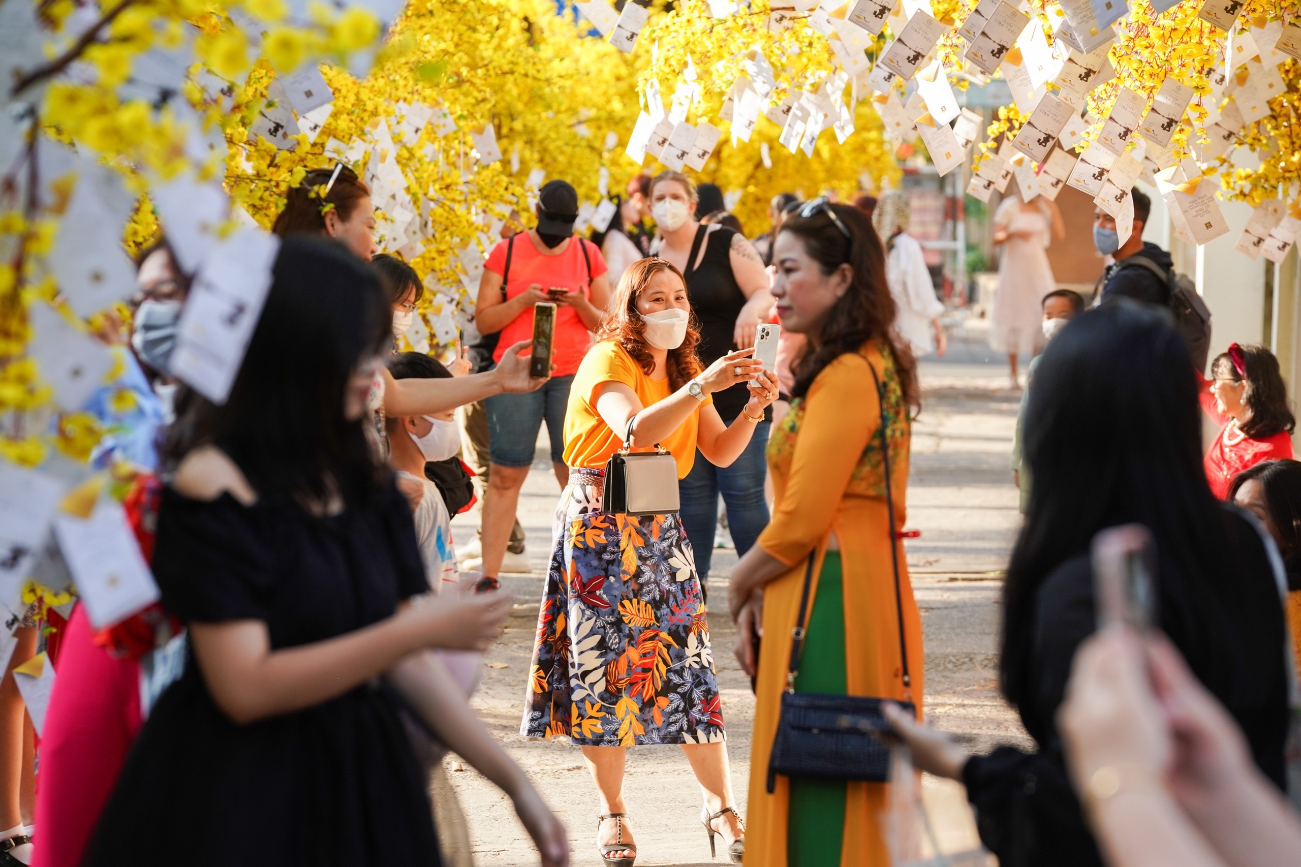 Trung tam TP.HCM cuoi nam Tan Suu anh 3