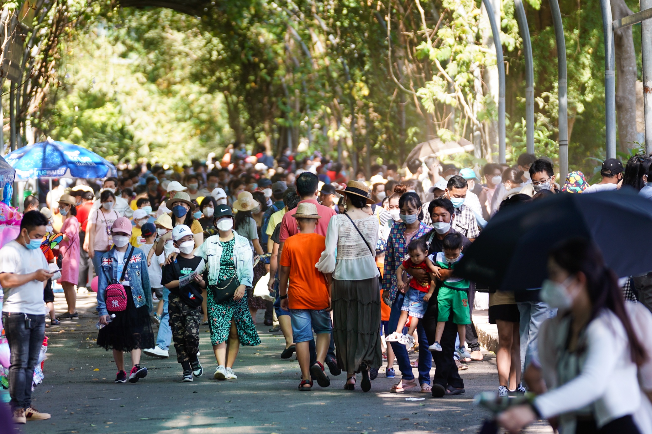 Thao cam vien tet Nham Dan anh 4