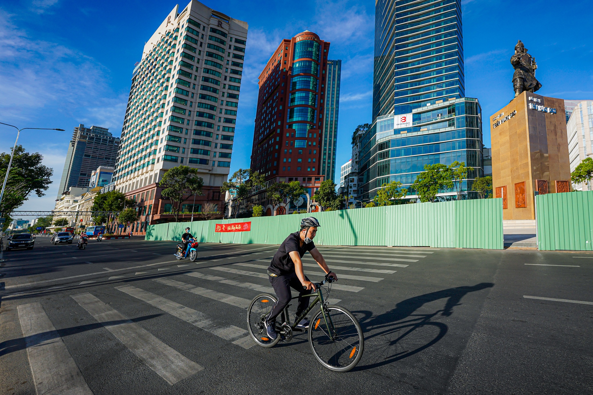 Cai tao Cong vien Me Linh va tuong Tran Hung Dao anh 3