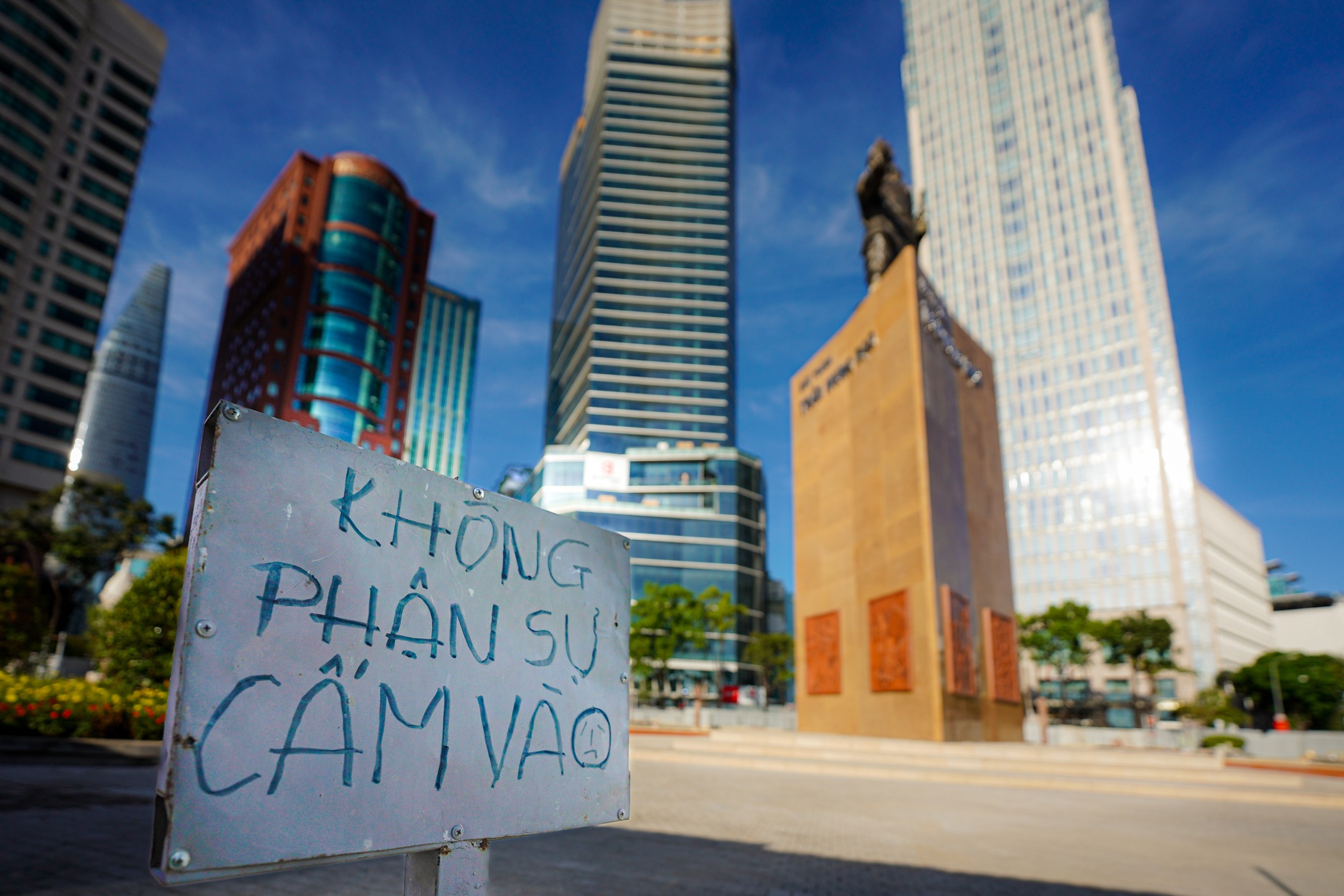 Cai tao Cong vien Me Linh va tuong Tran Hung Dao anh 2