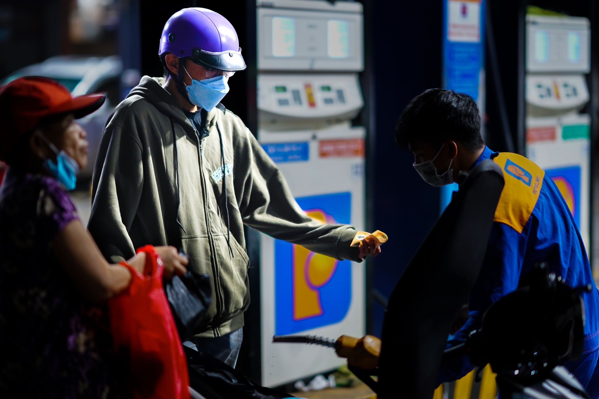 xang tang gia ky luc anh 3