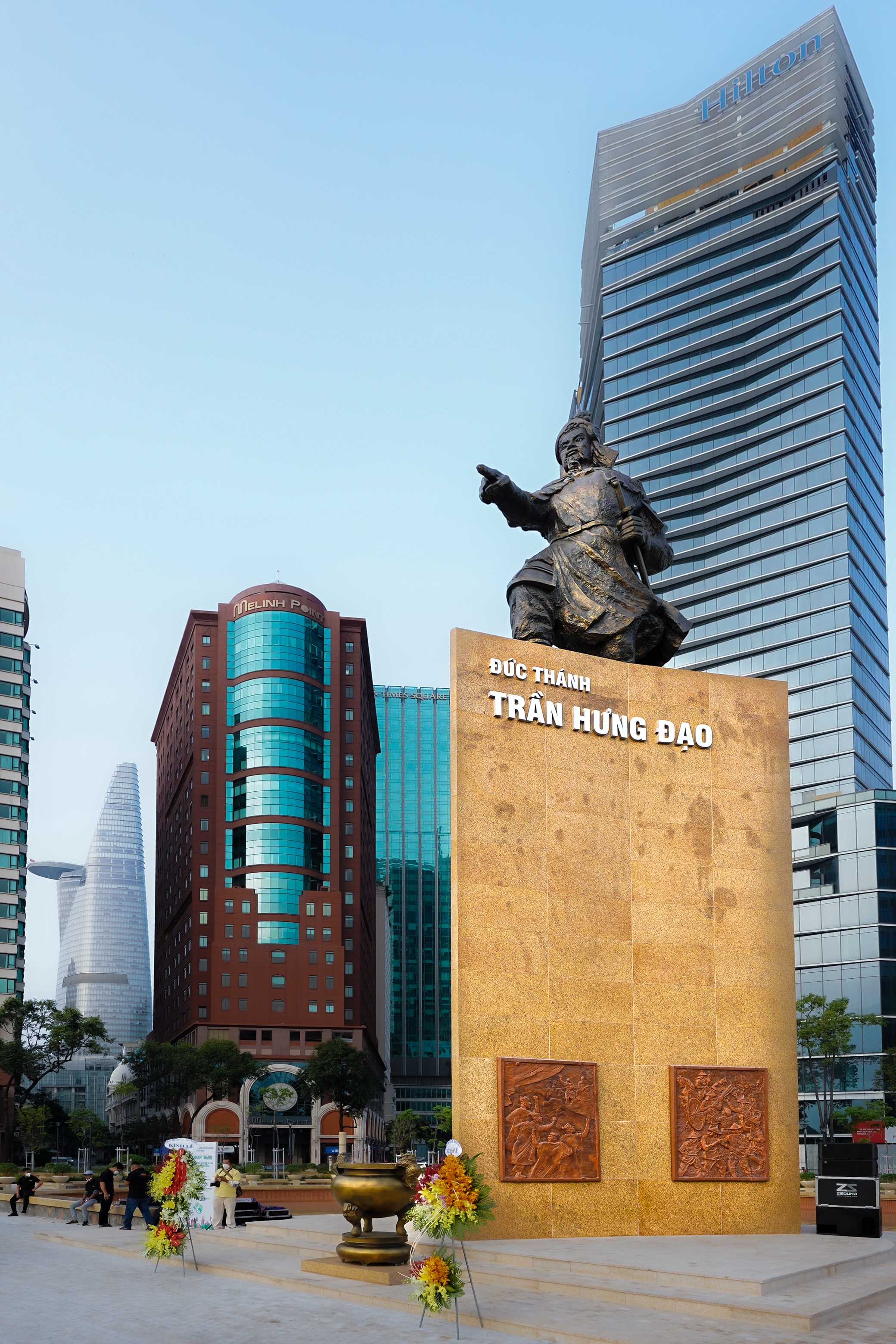 Khanh thanh cong vien Me Linh anh 3