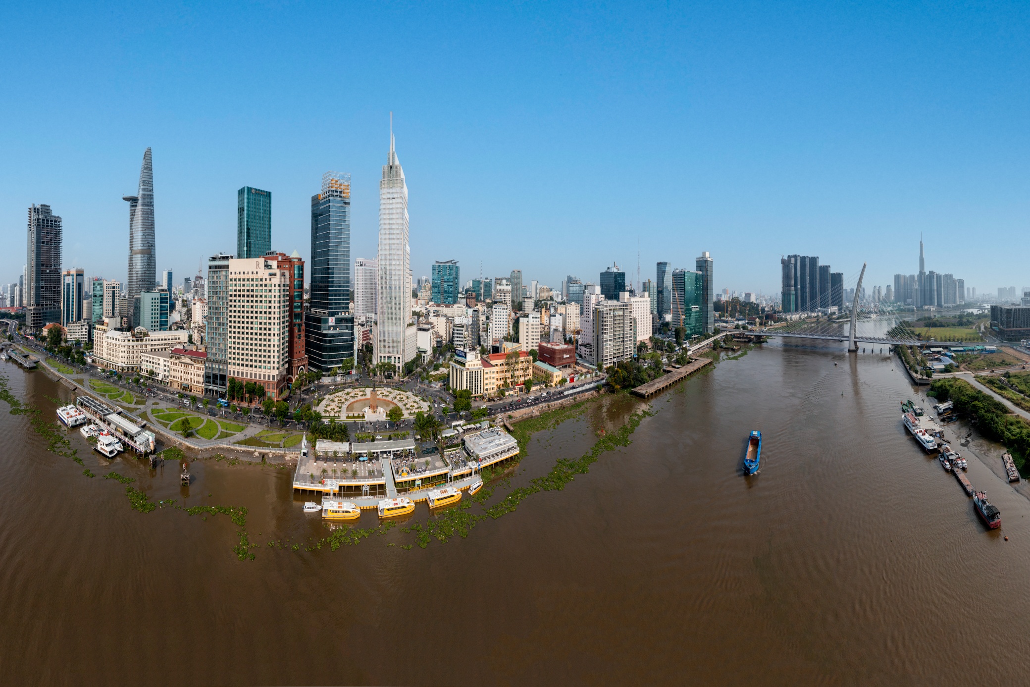 Khanh thanh cong vien Me Linh anh 10