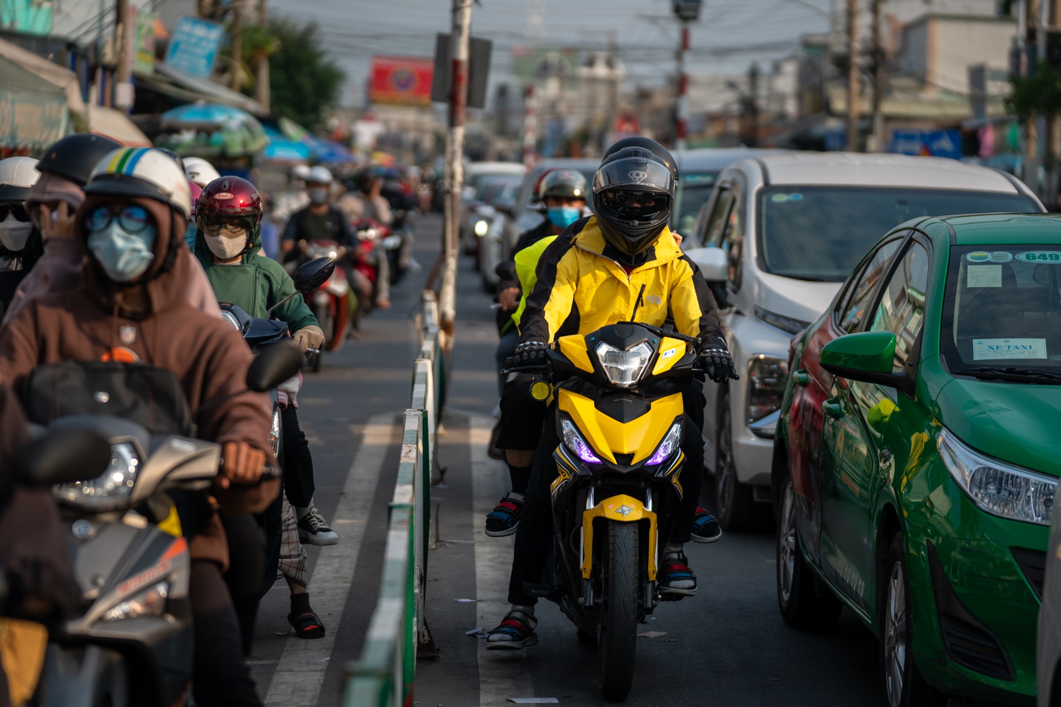 Ket xe o pha Cat Lai anh 4