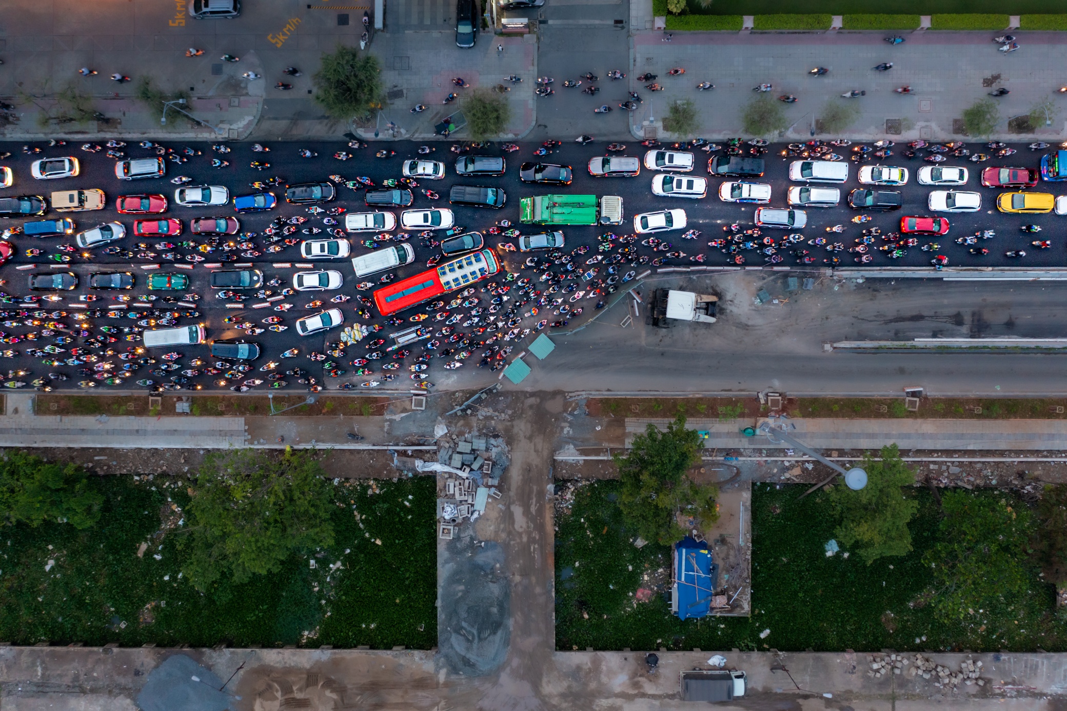 Cau Thu Thiem 2 truoc ngay khanh thanh anh 2