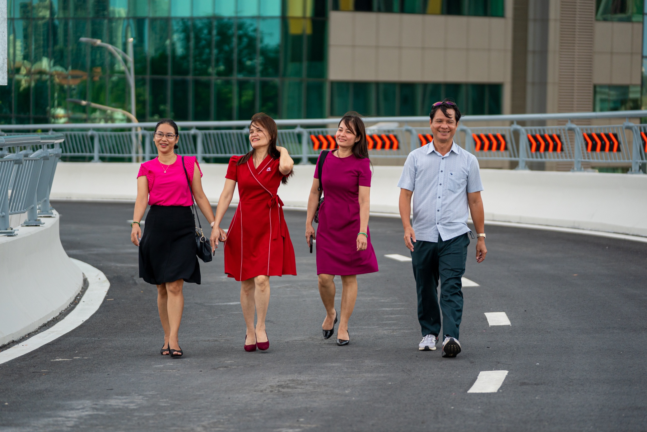 nguoi dan TP cho qua cau Thu Thiem 2 anh 6