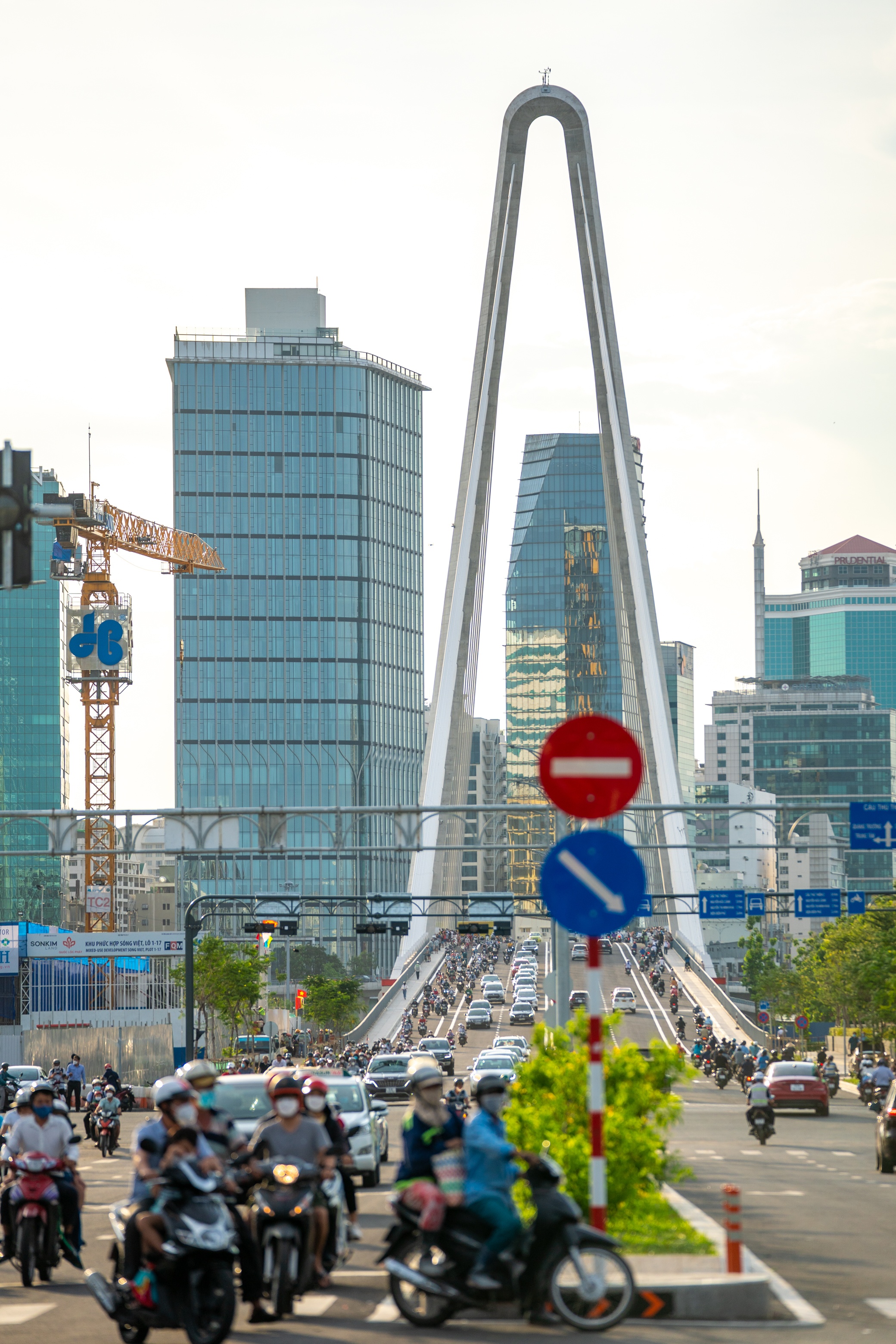 nguoi dan TP cho qua cau Thu Thiem 2 anh 8