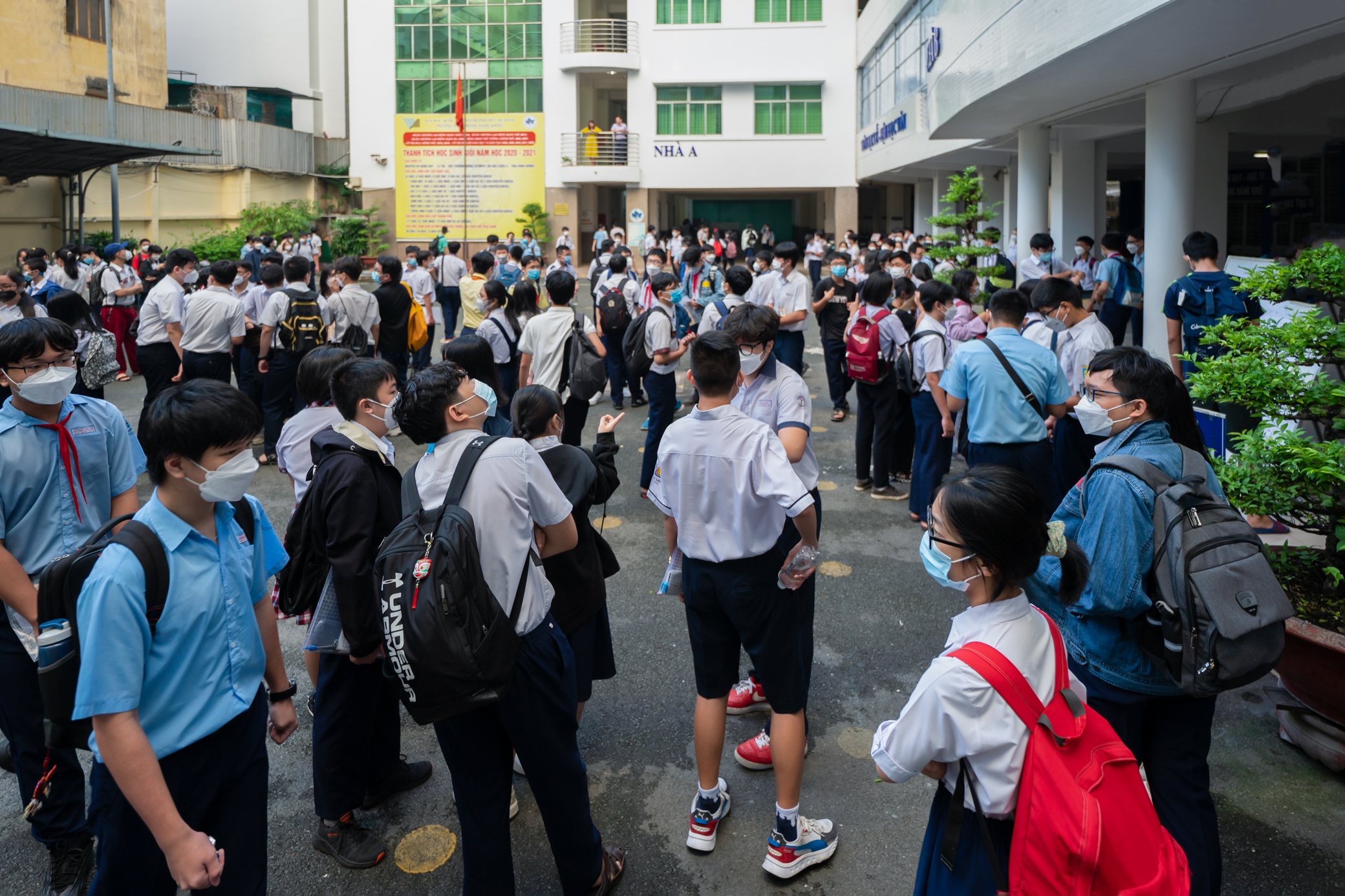 thi sinh dau tien thi vao lop 10 tai TP.HCM anh 5